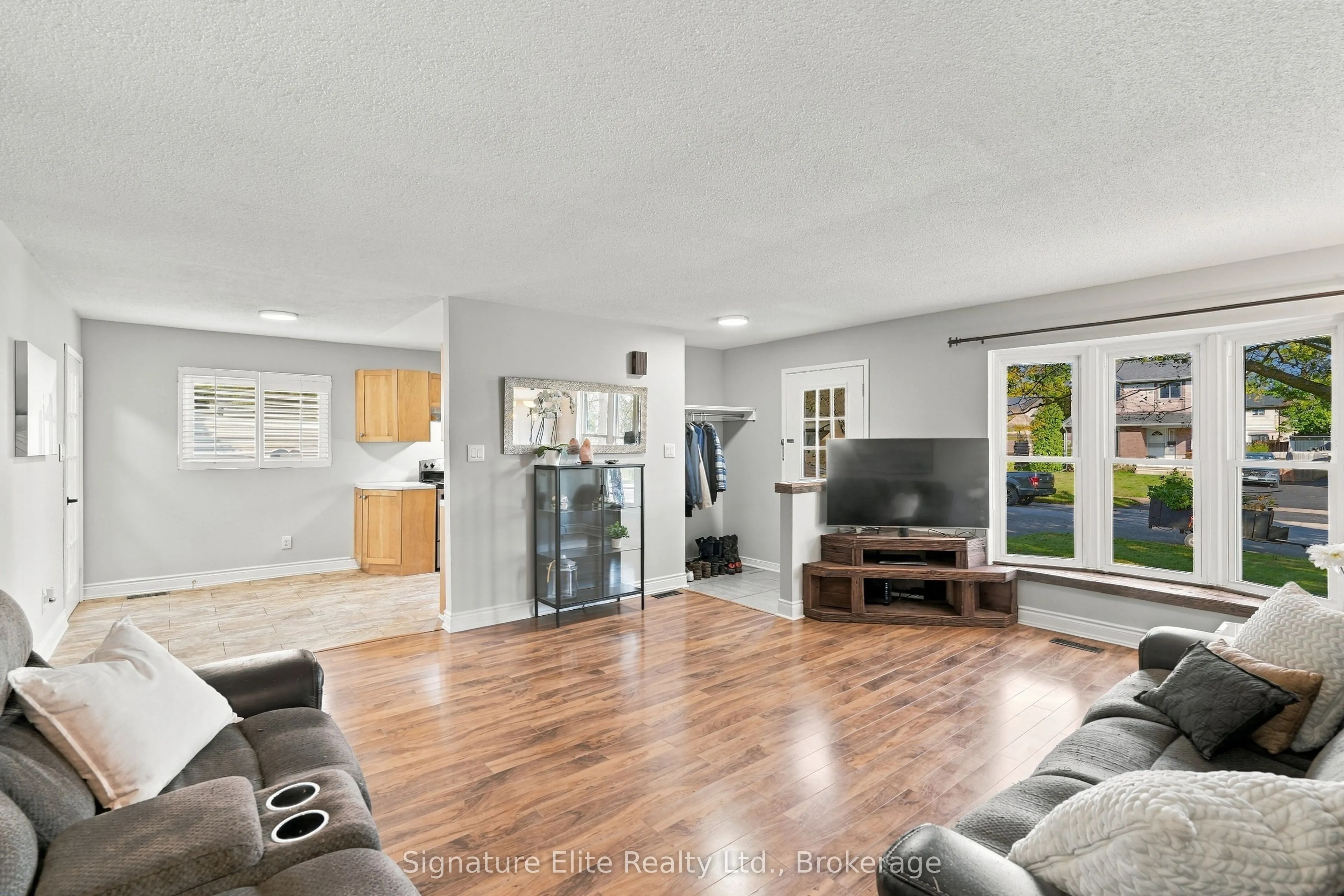 44 Bronte Crescent