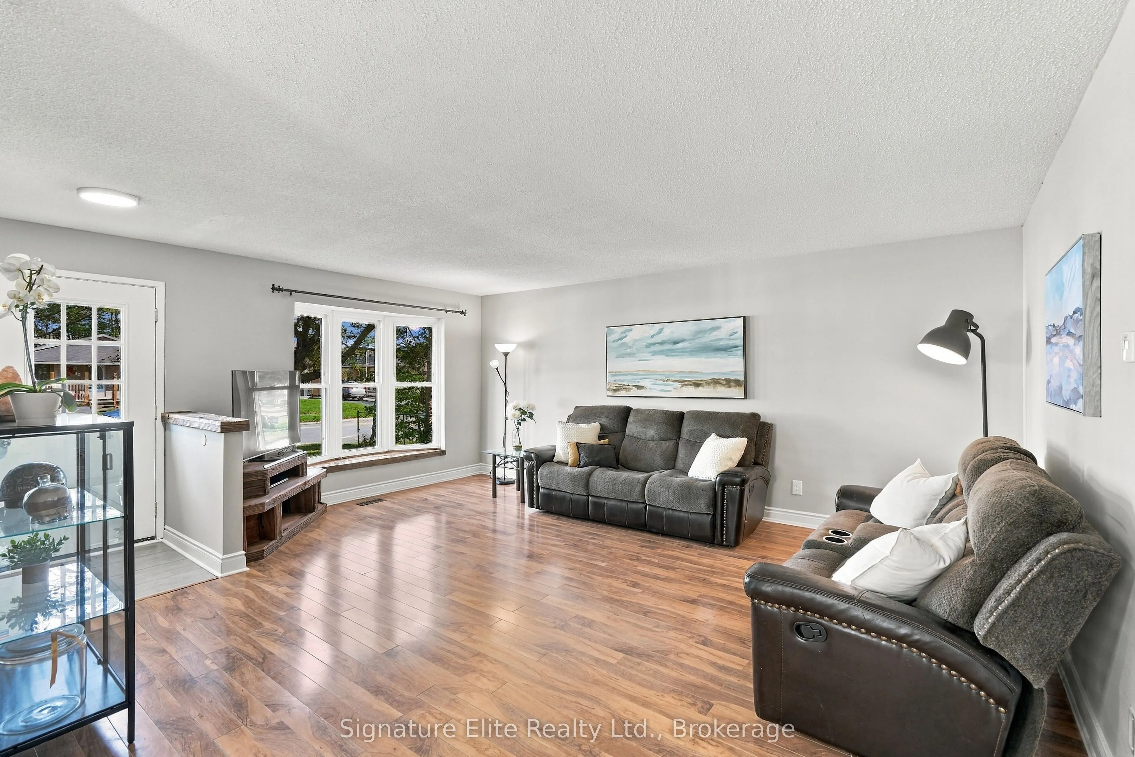 44 Bronte Crescent