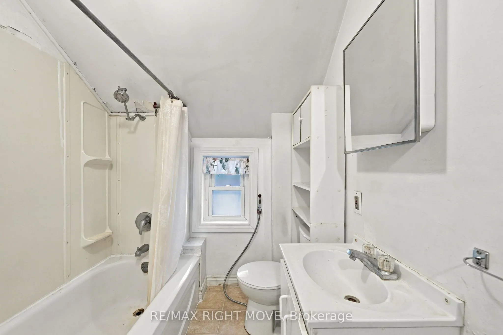 173 Barrie Road