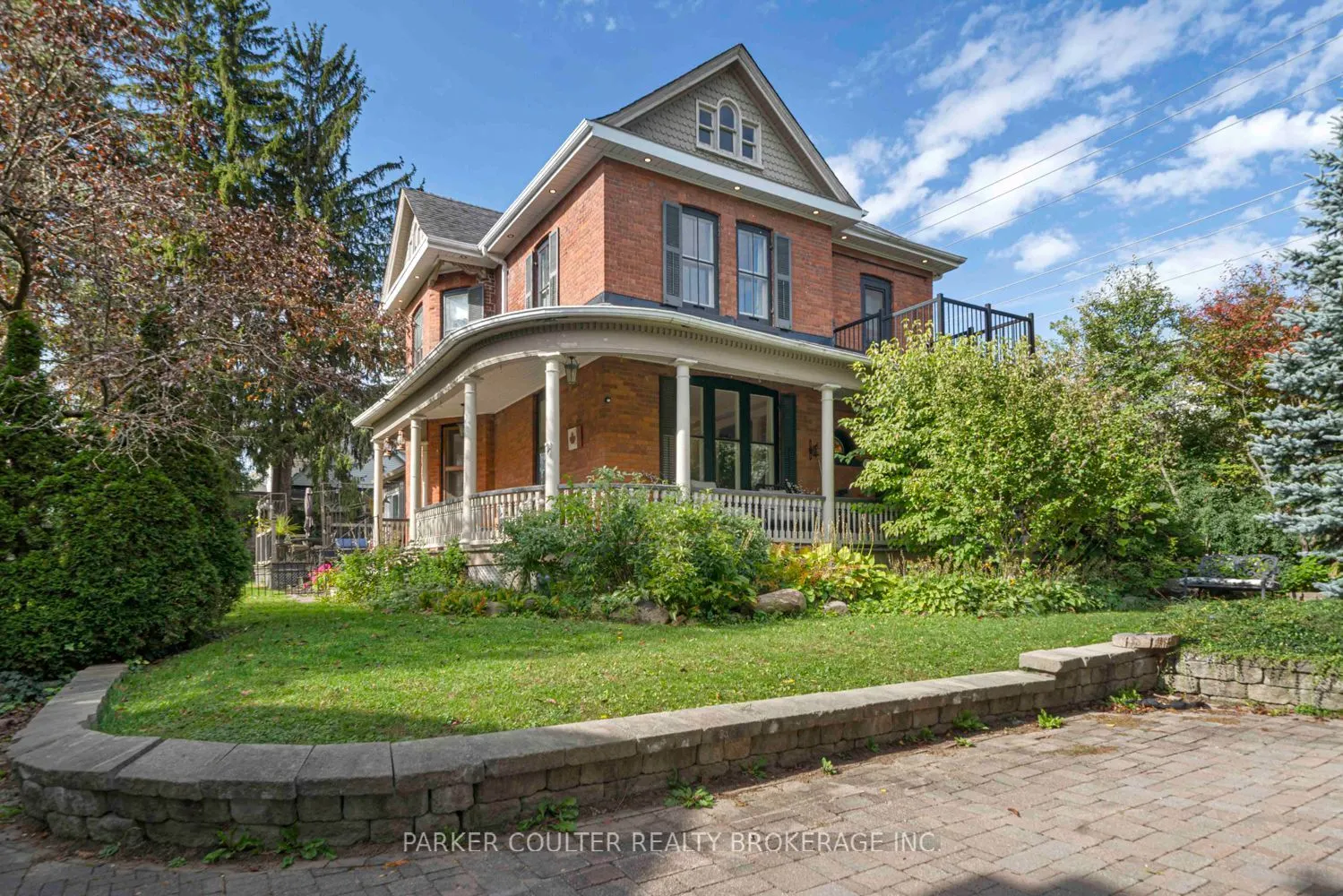 102 Clapperton Street