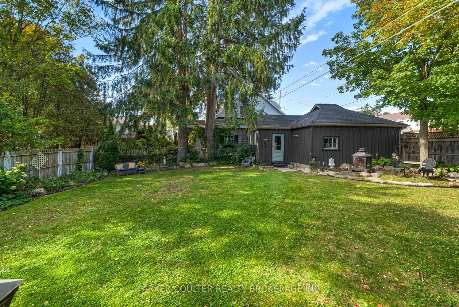 102 Clapperton Street