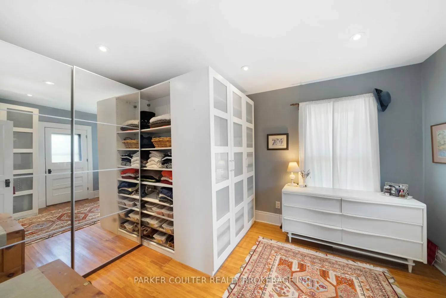 102 Clapperton Street