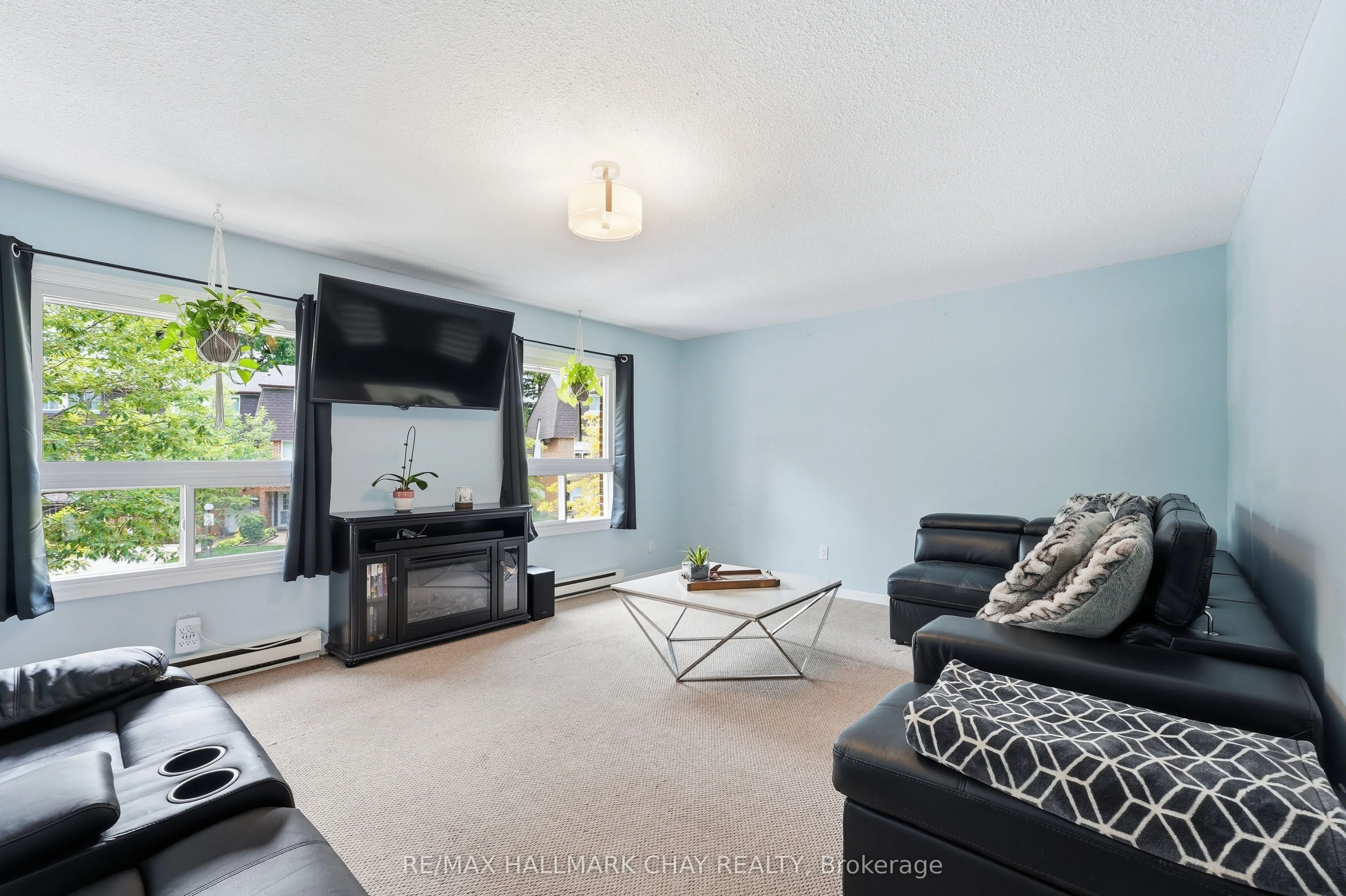 34-360 Blake Street #34