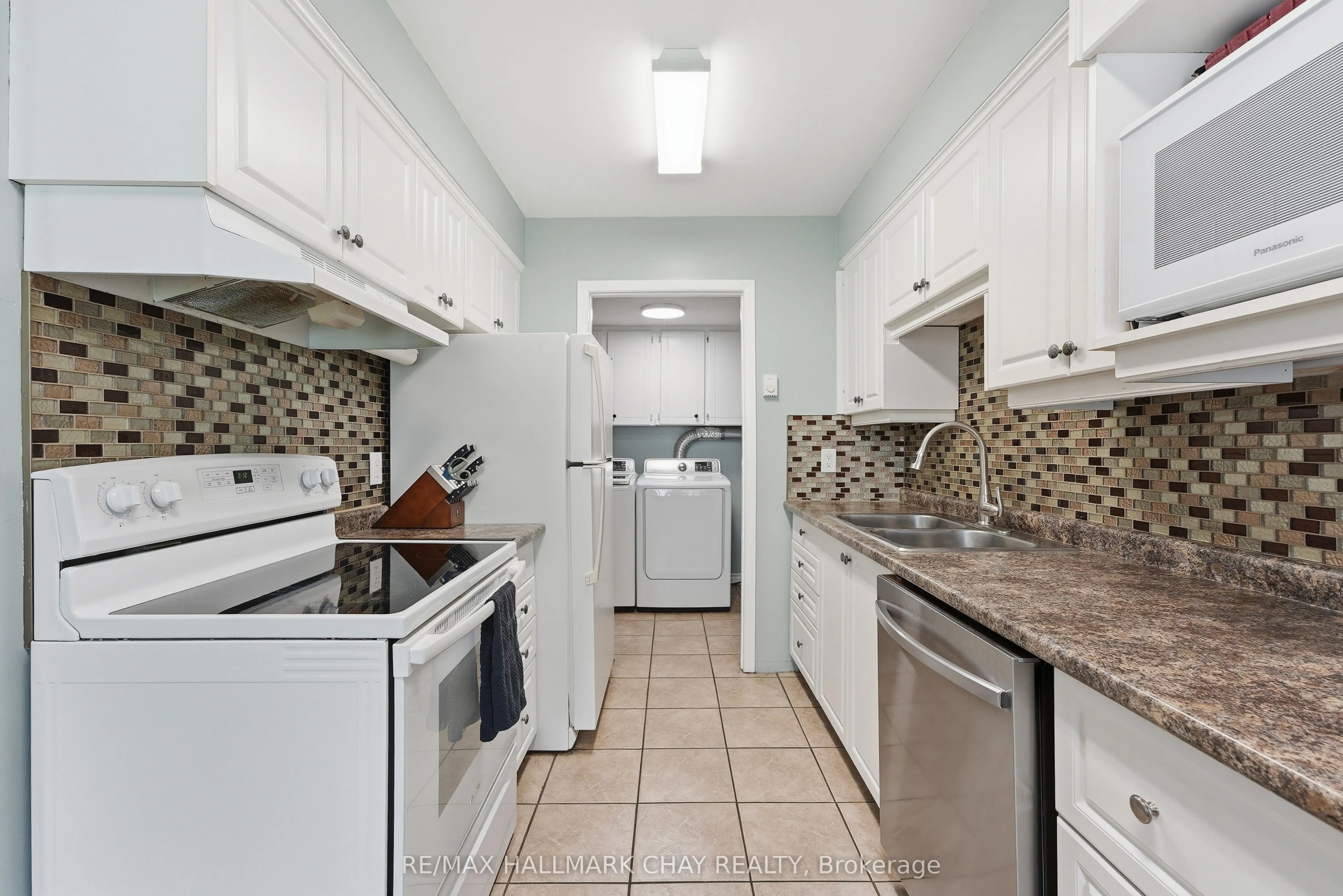 34-360 Blake Street #34