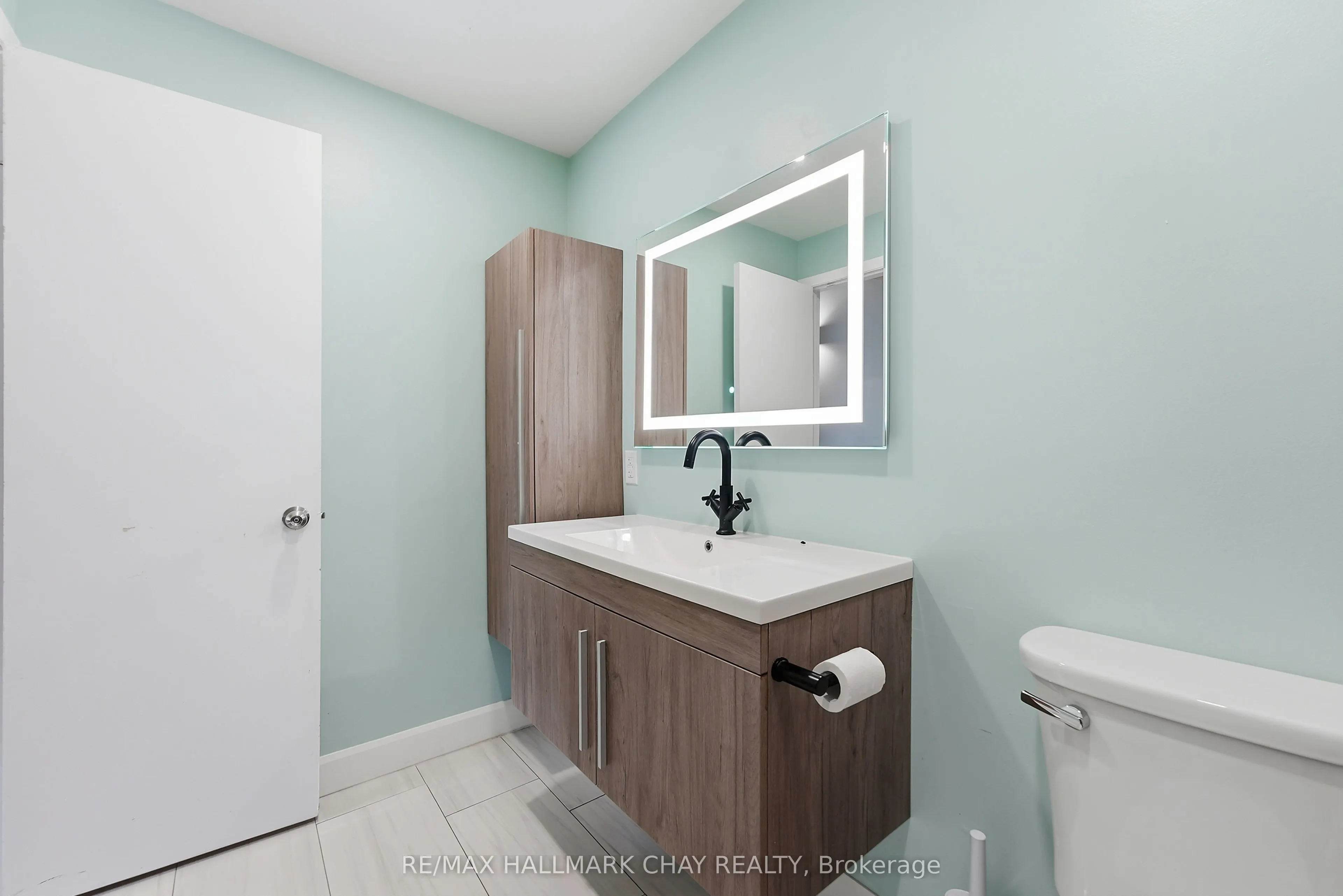 34-360 Blake Street #34