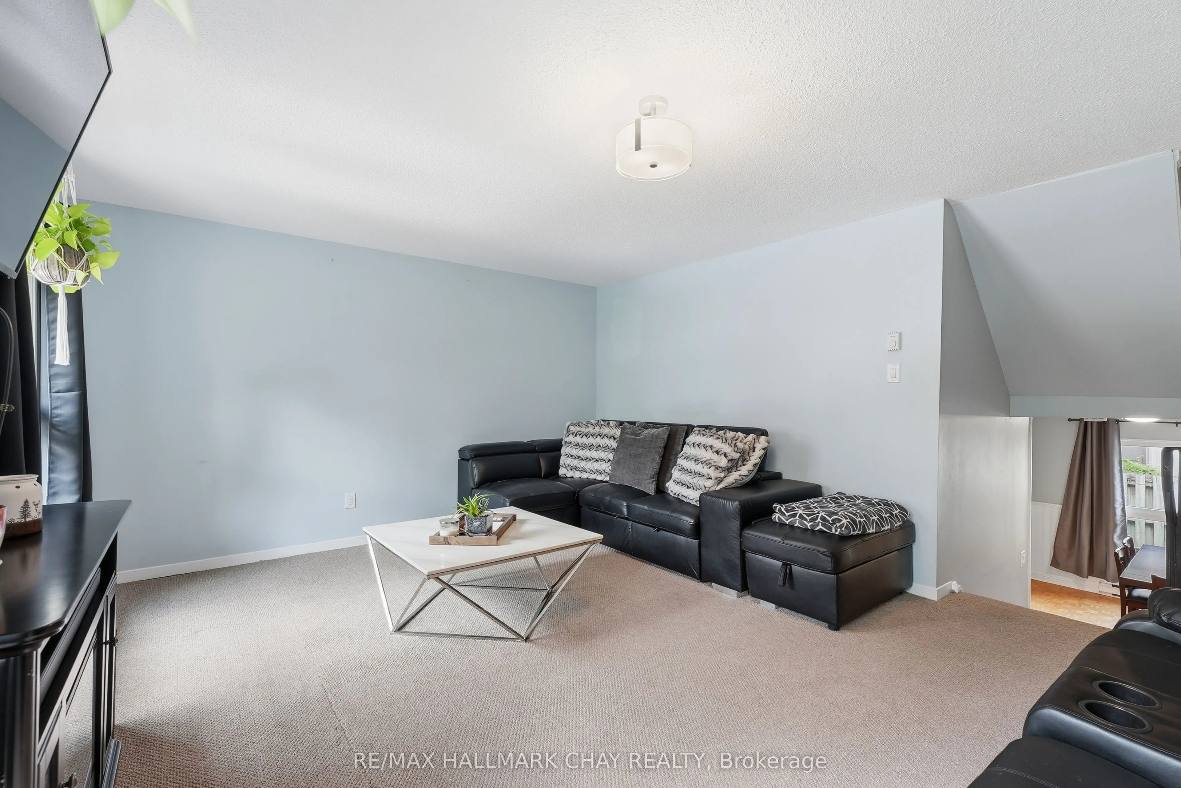 34-360 Blake Street #34