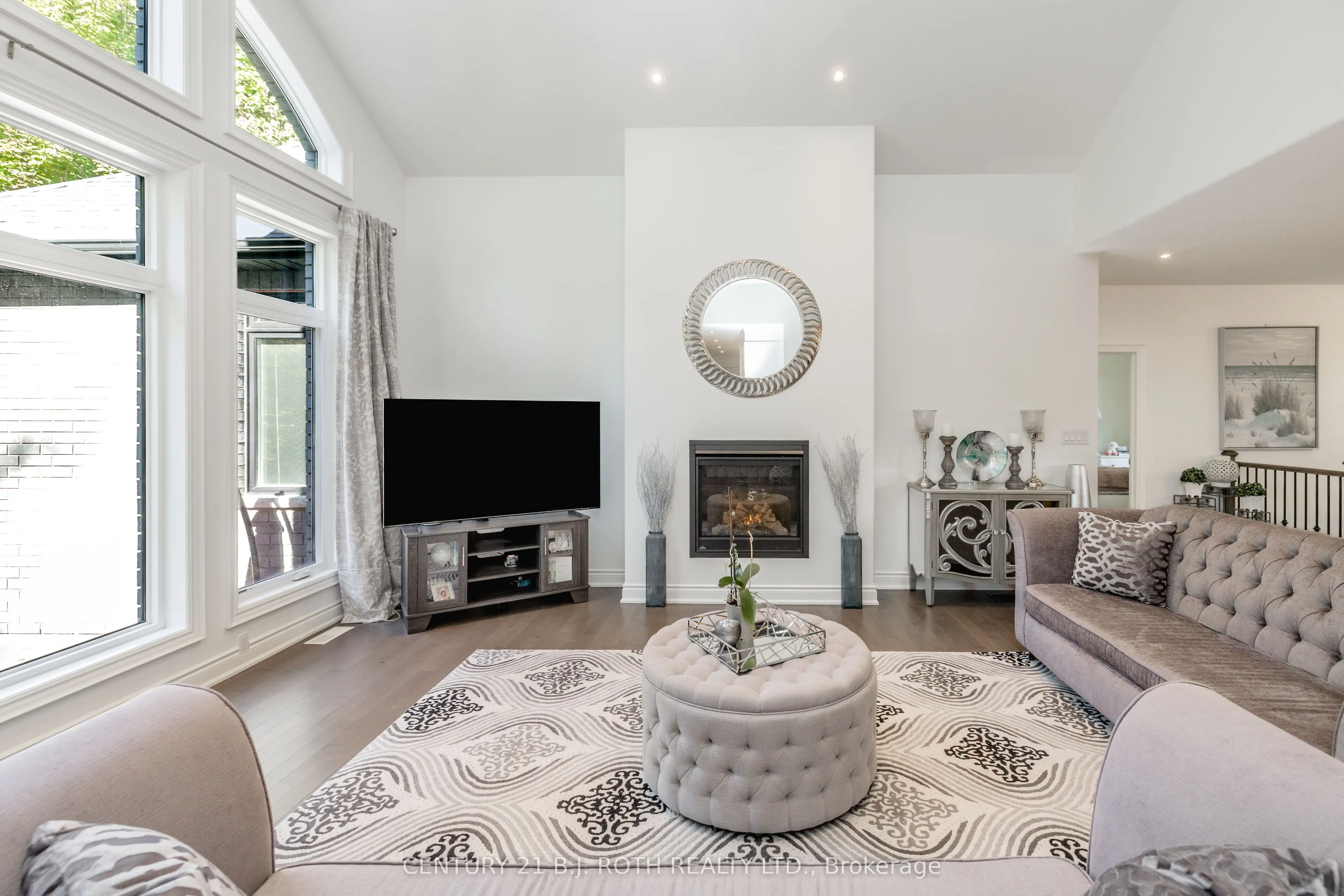 2 Sycamore Circle