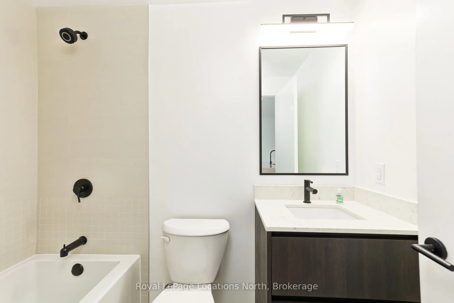 31 Huron Street #403