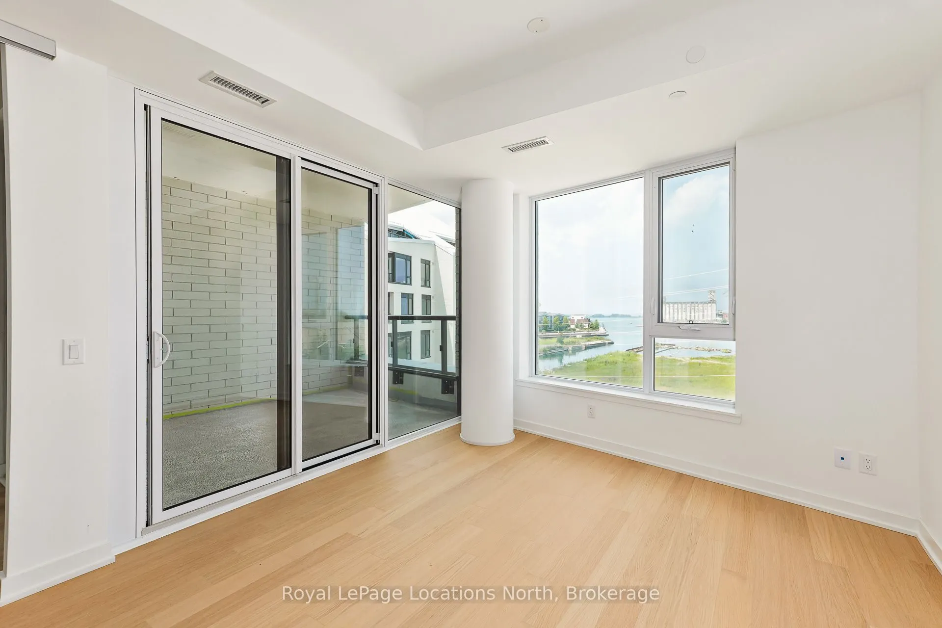 31 Huron Street #403