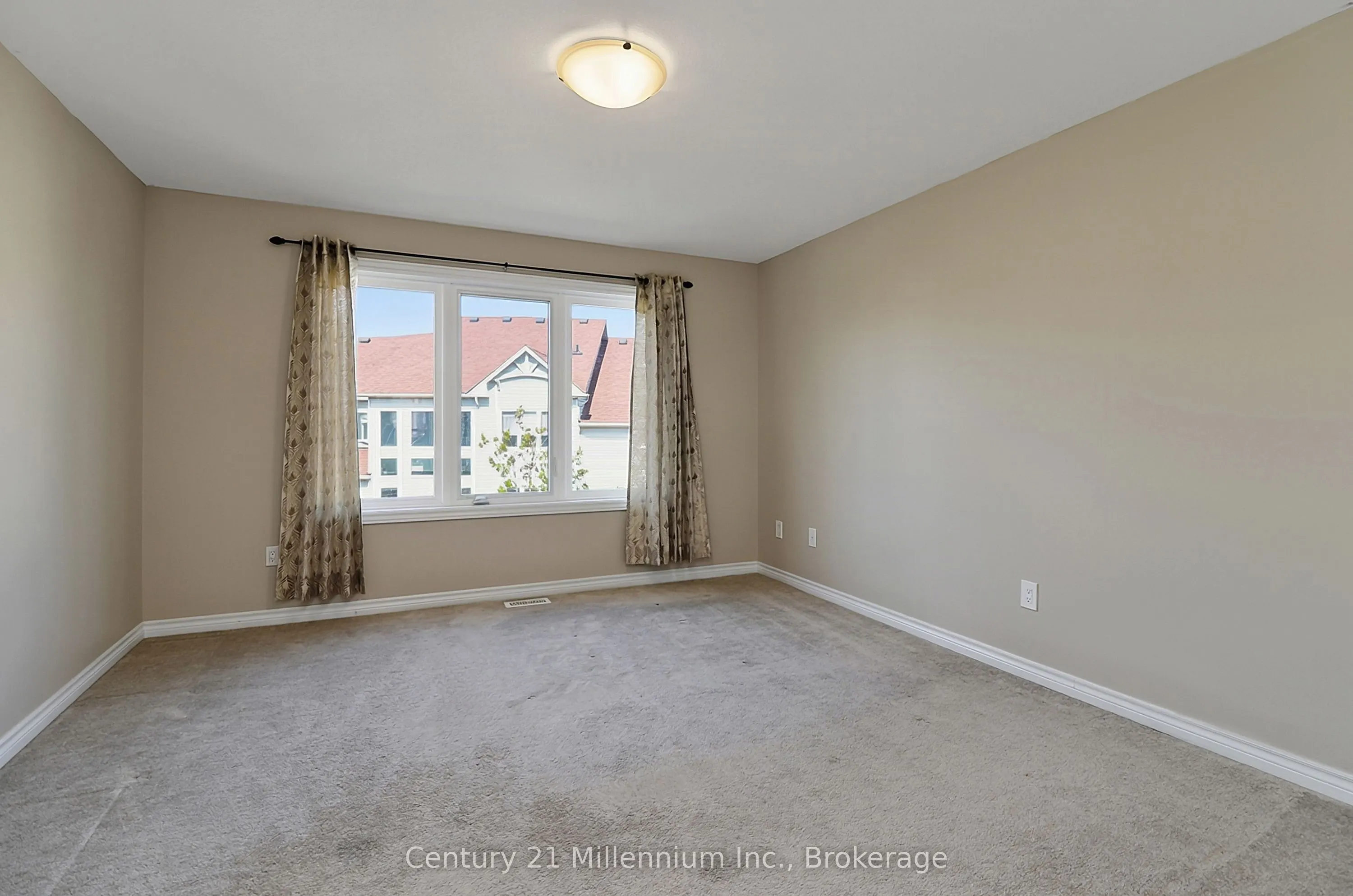 15 Gregory Avenue #15