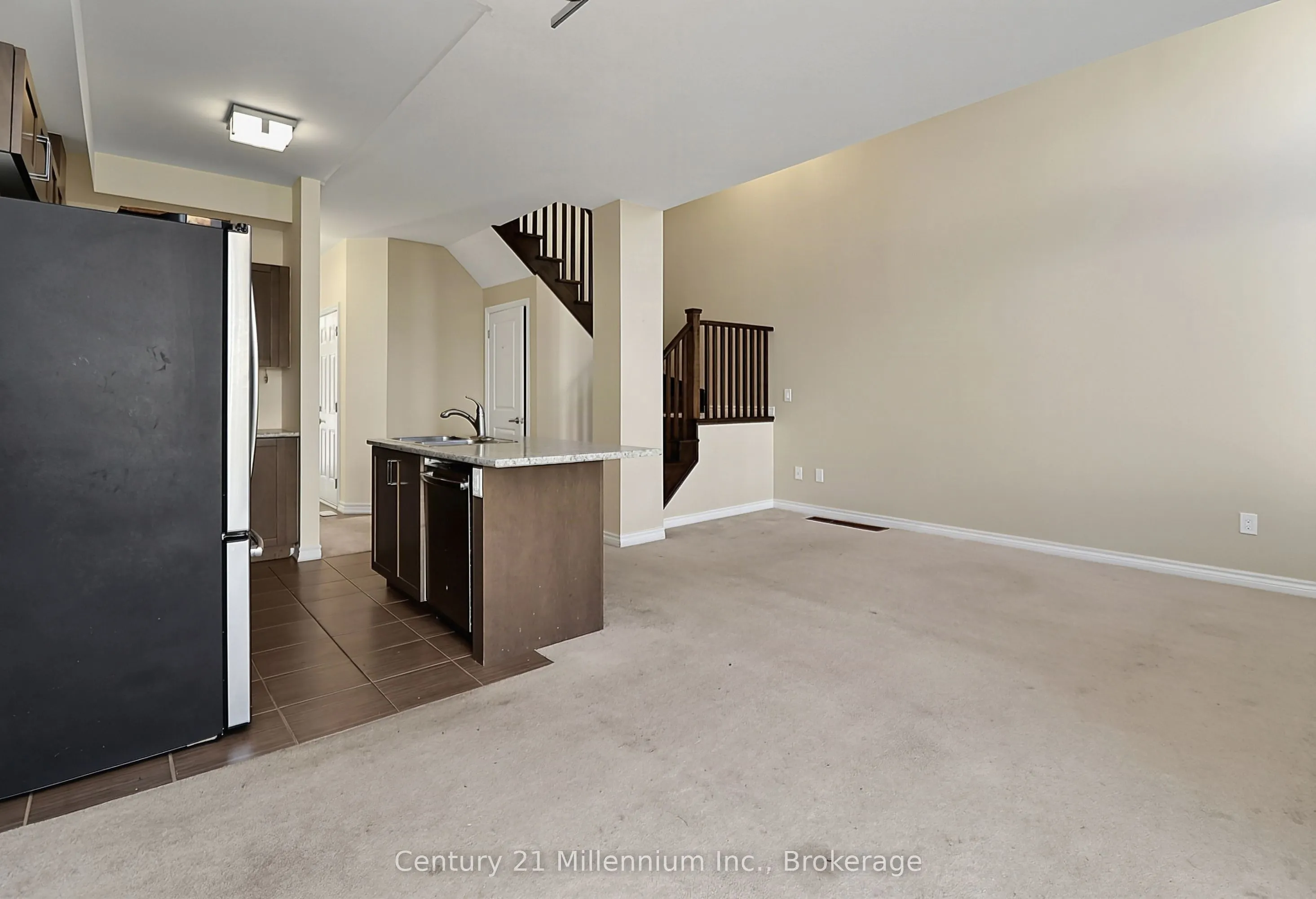 15 Gregory Avenue #15