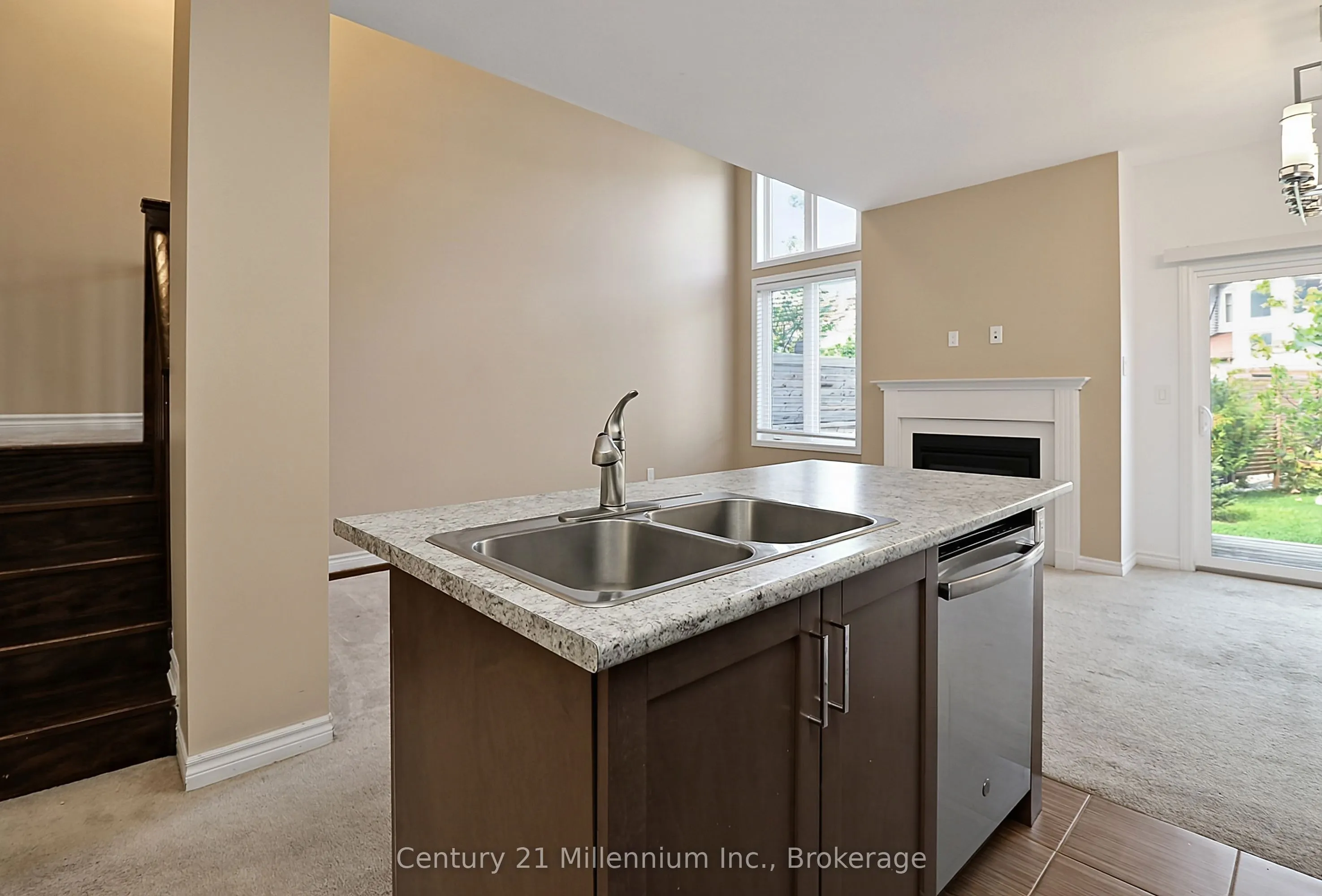 15 Gregory Avenue #15
