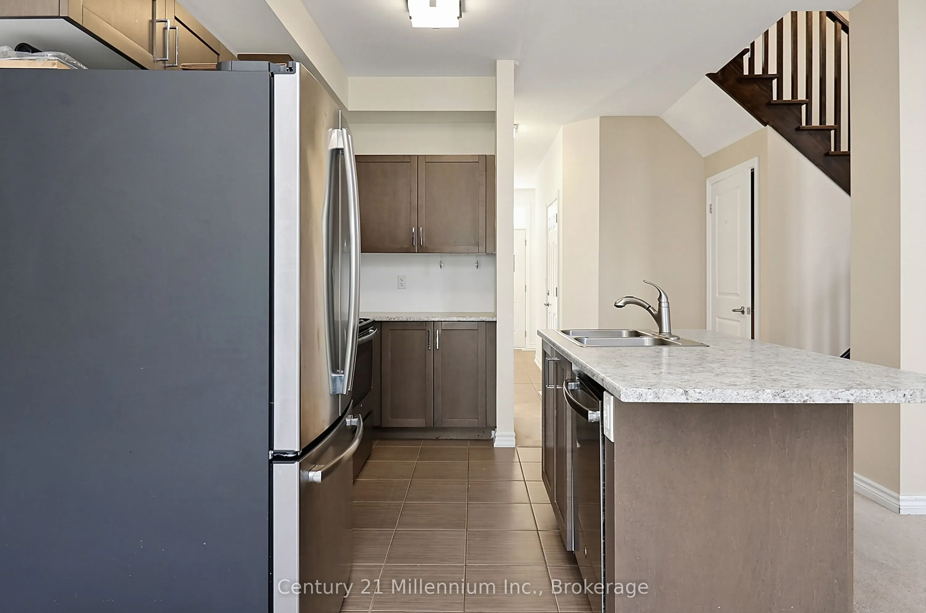 15 Gregory Avenue #15