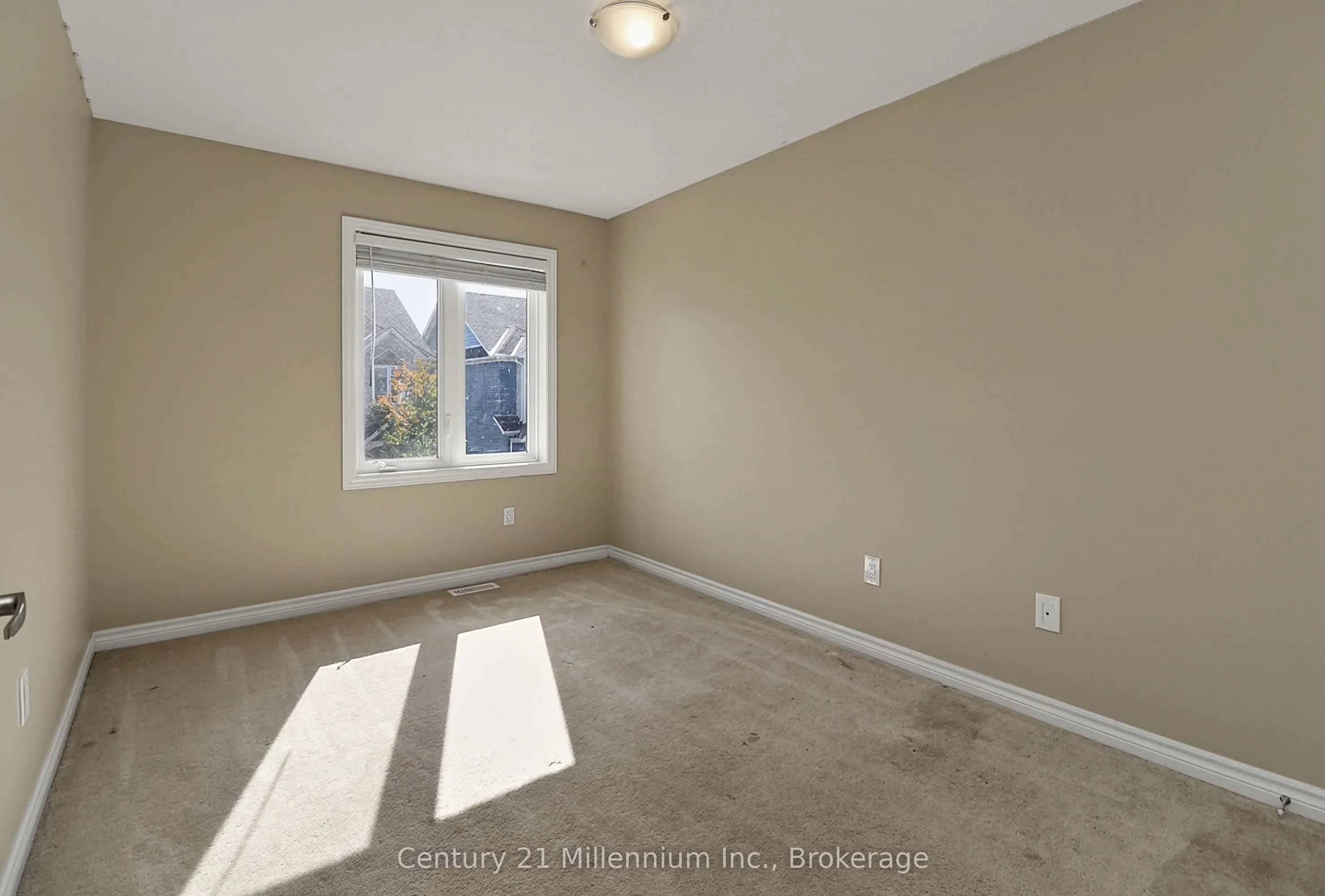 15 Gregory Avenue #15