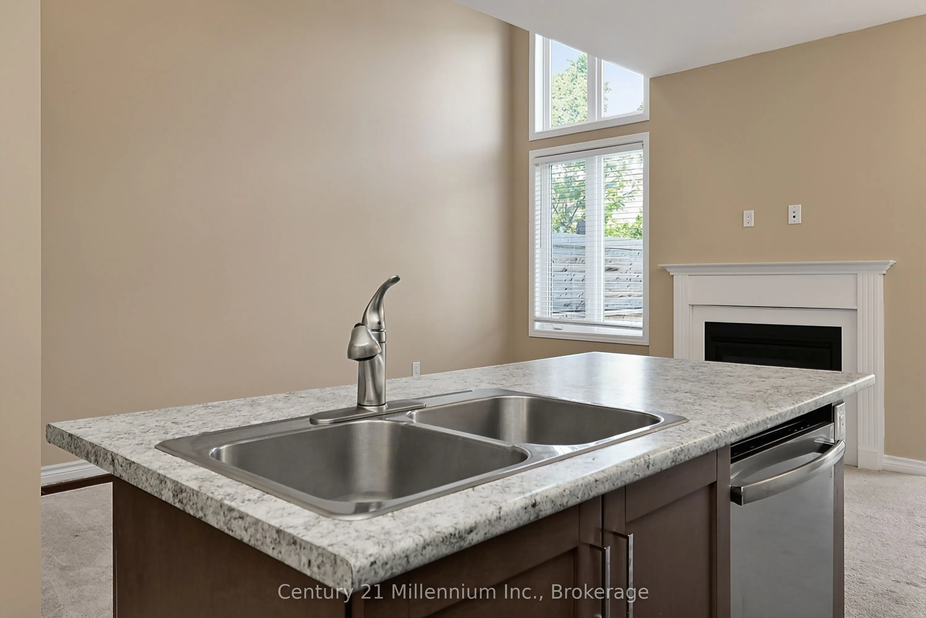15 Gregory Avenue #15