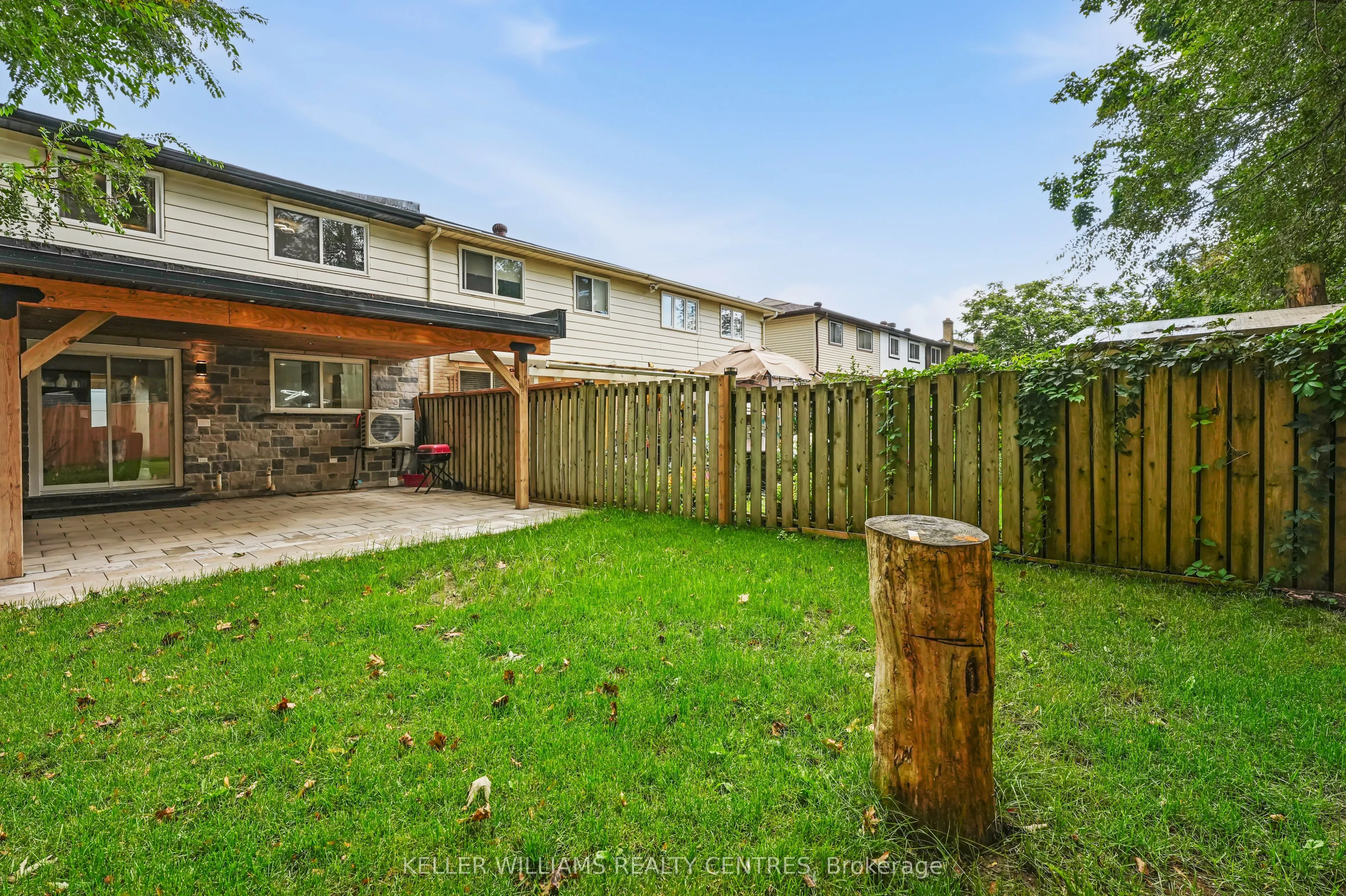 36 Chaucer Crescent