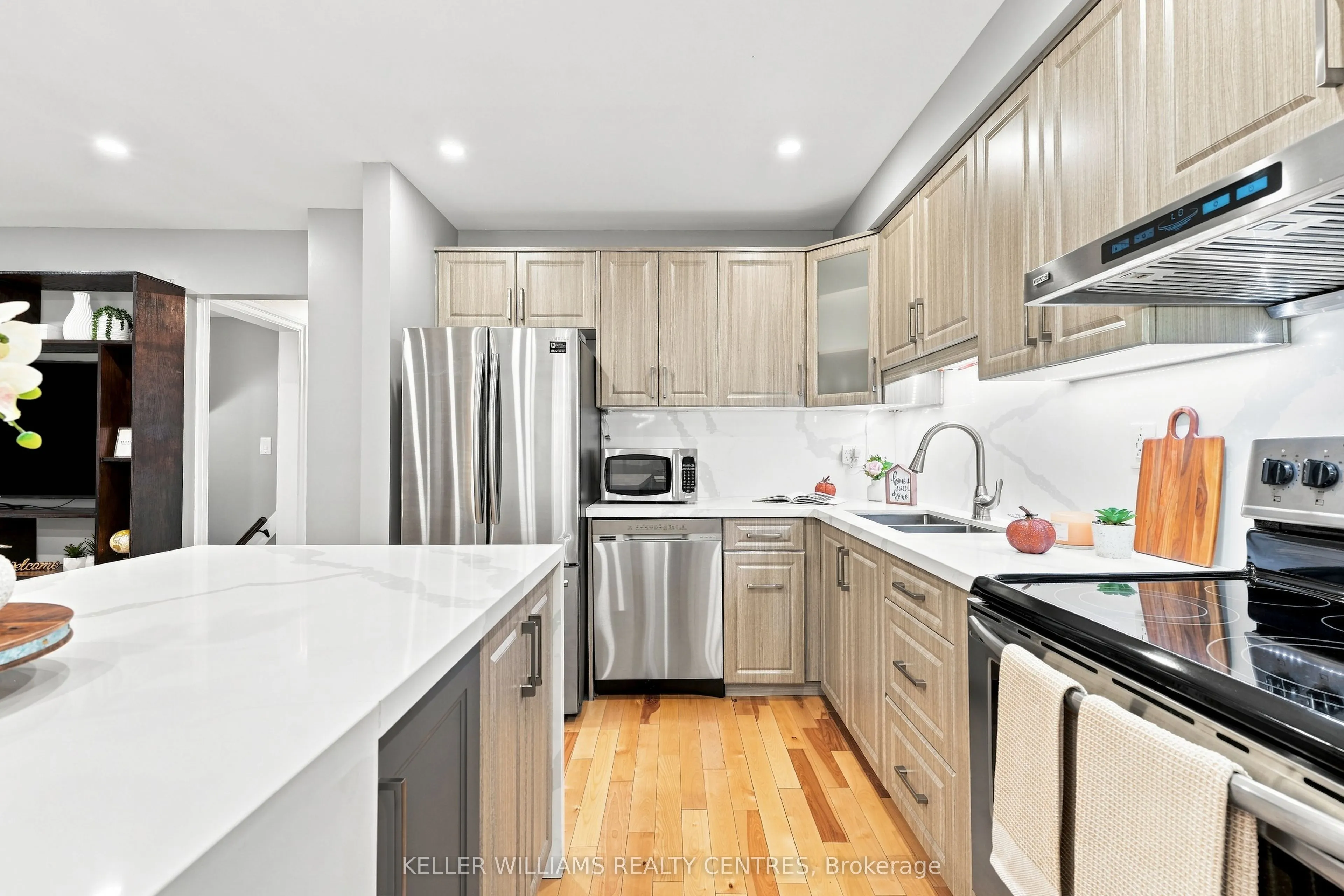 36 Chaucer Crescent