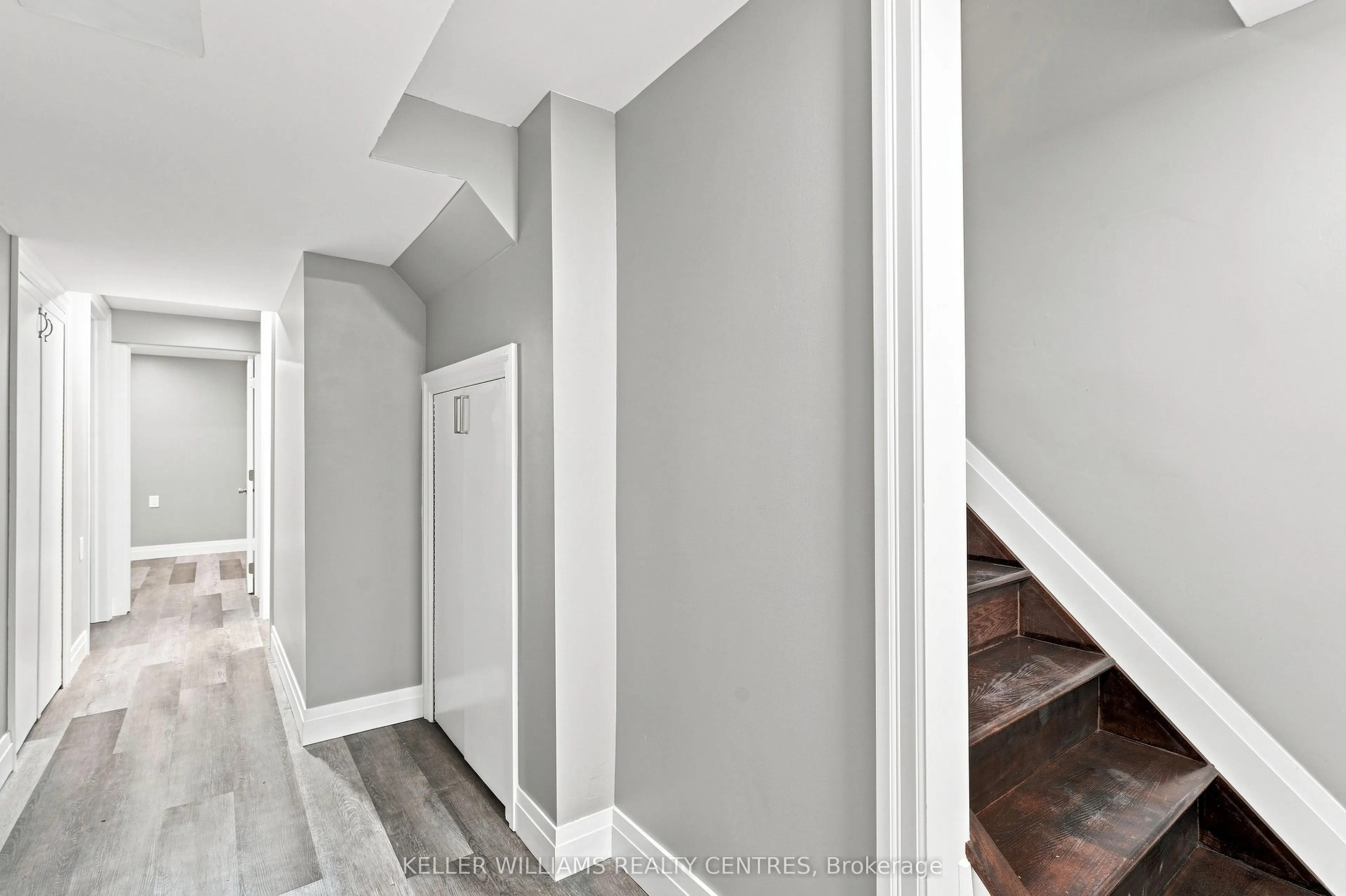 36 Chaucer Crescent