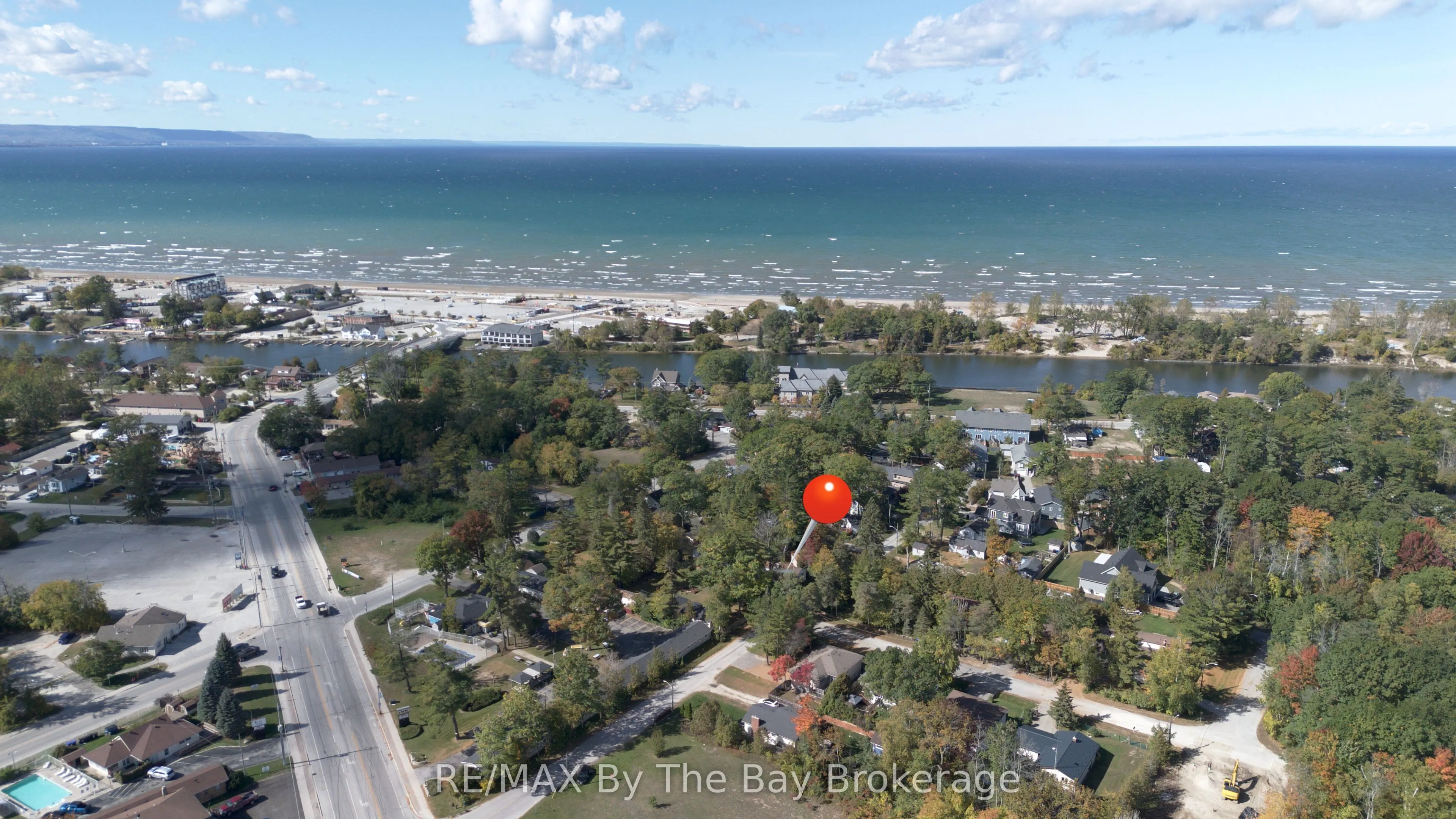 18 Elm Drive