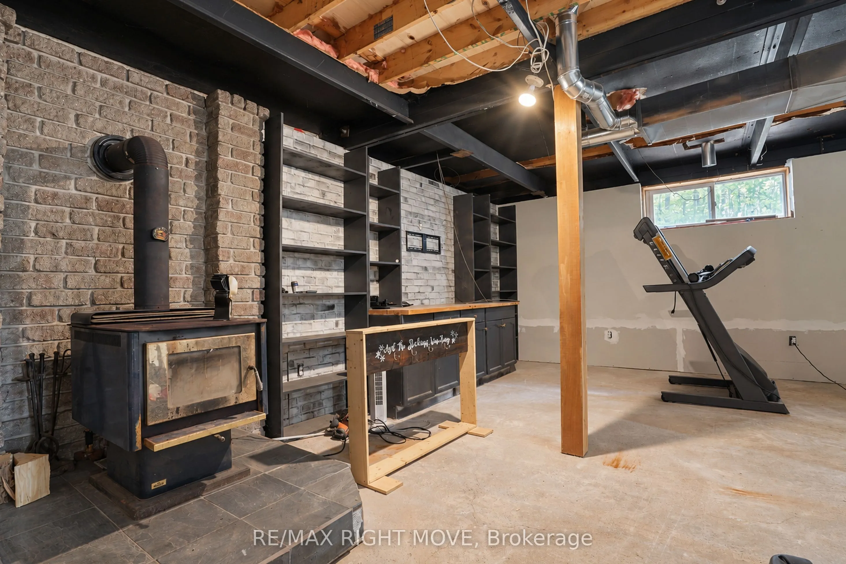 1108 Monck Road