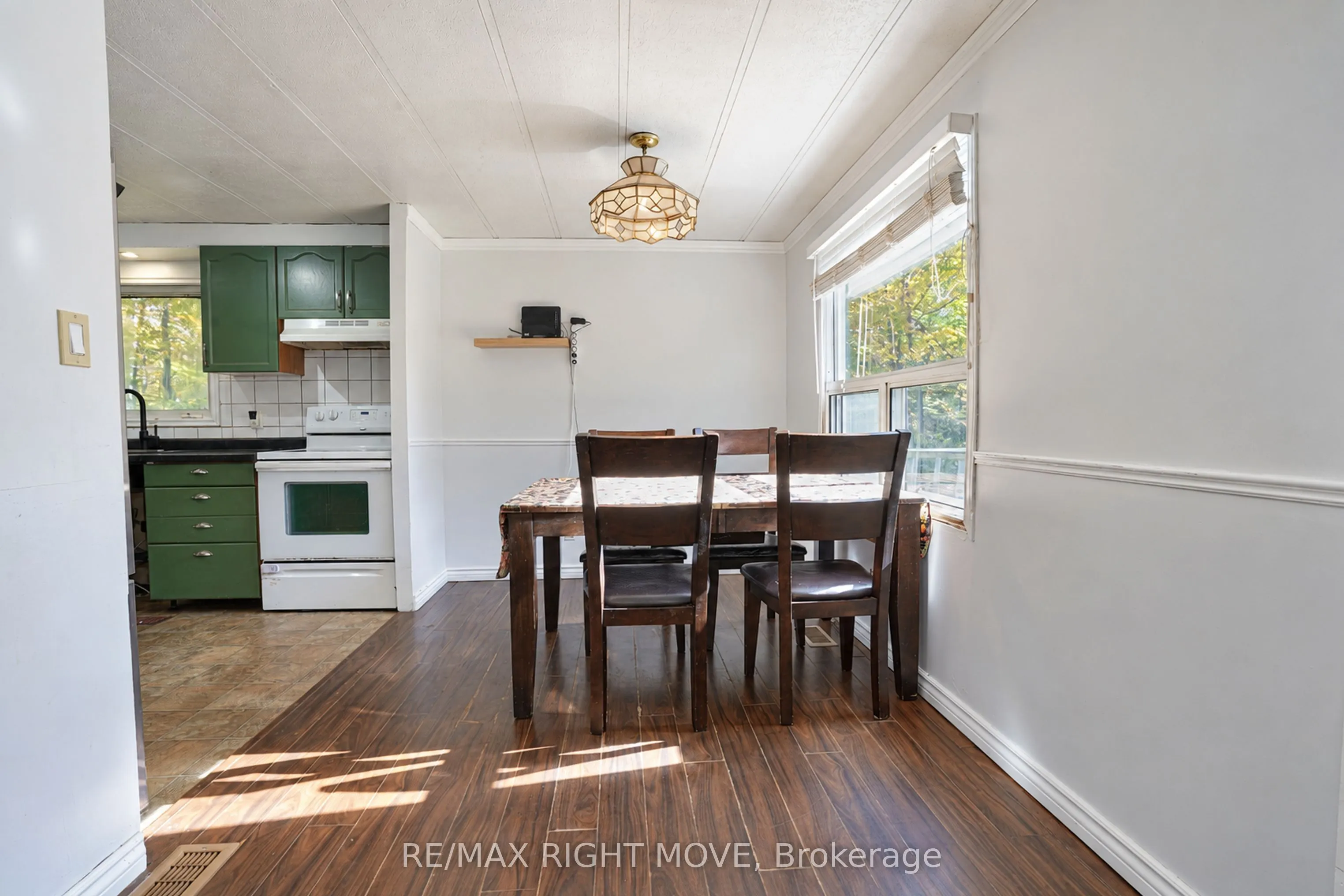 1108 Monck Road
