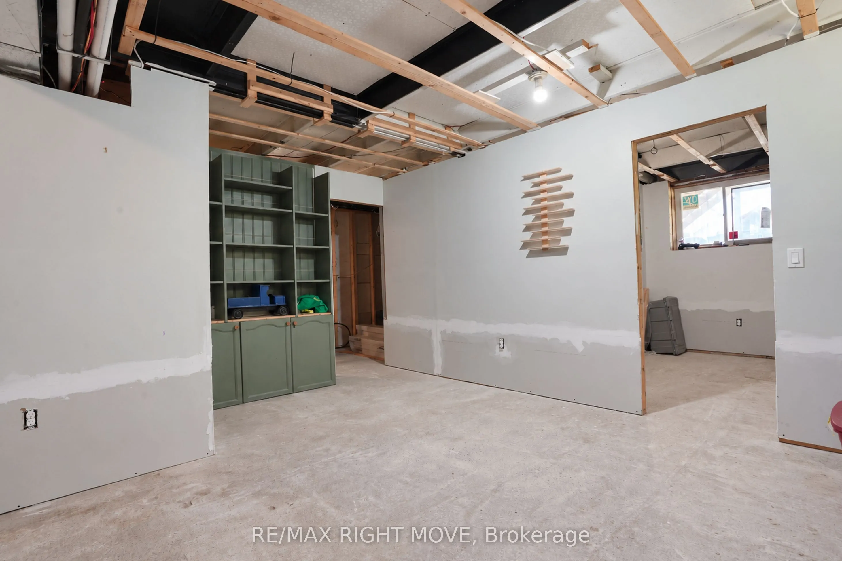 1108 Monck Road