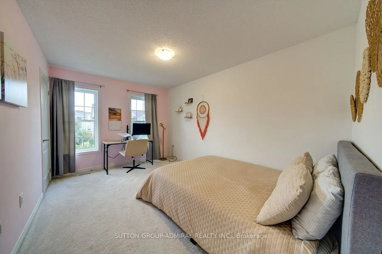 8 Catamaran Drive