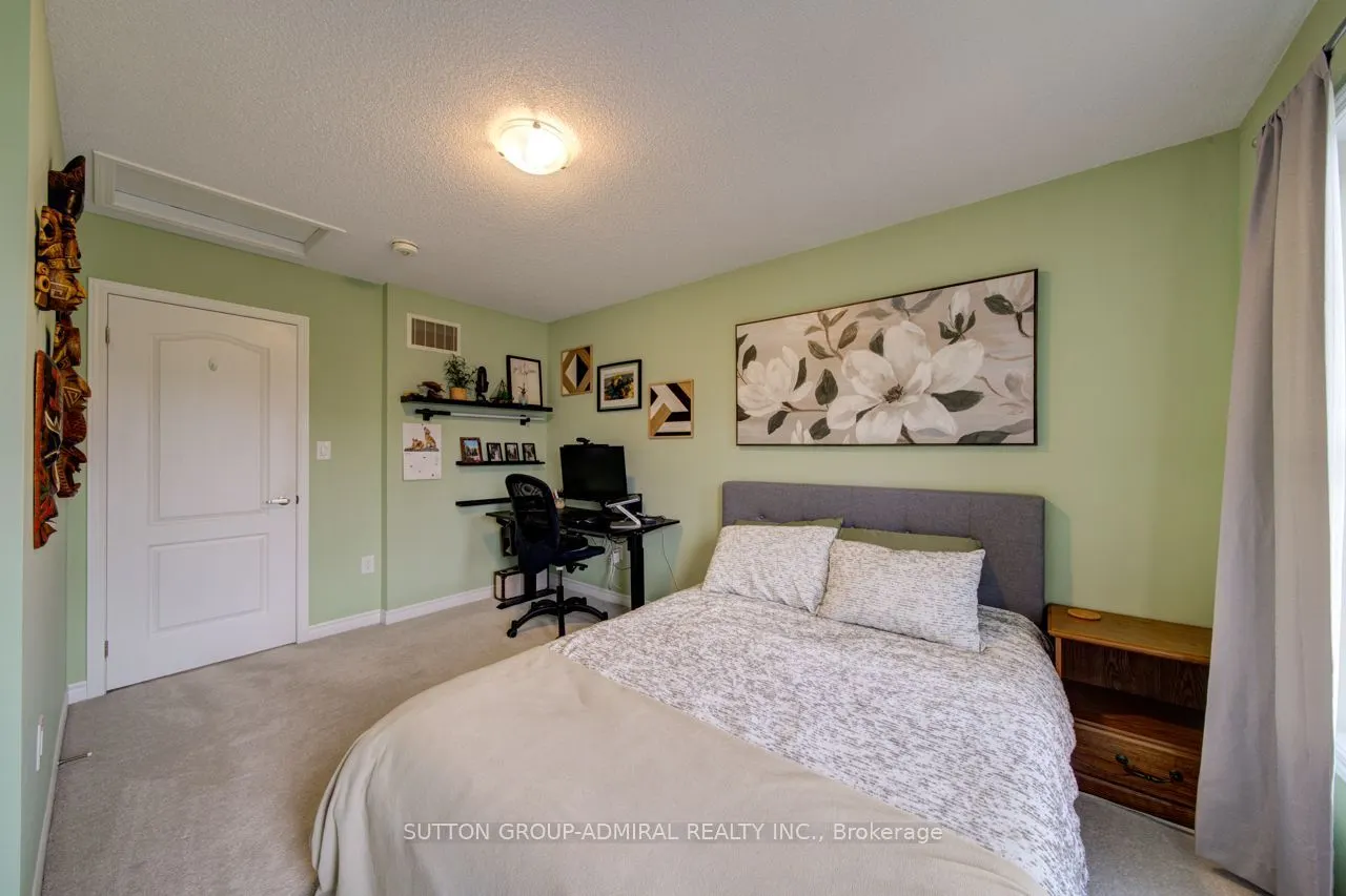 8 Catamaran Drive