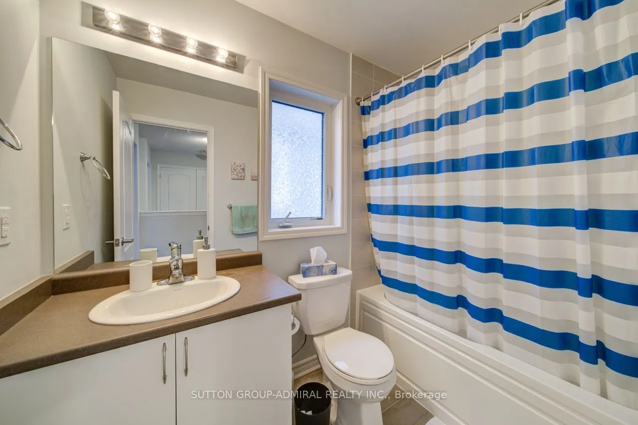 8 Catamaran Drive