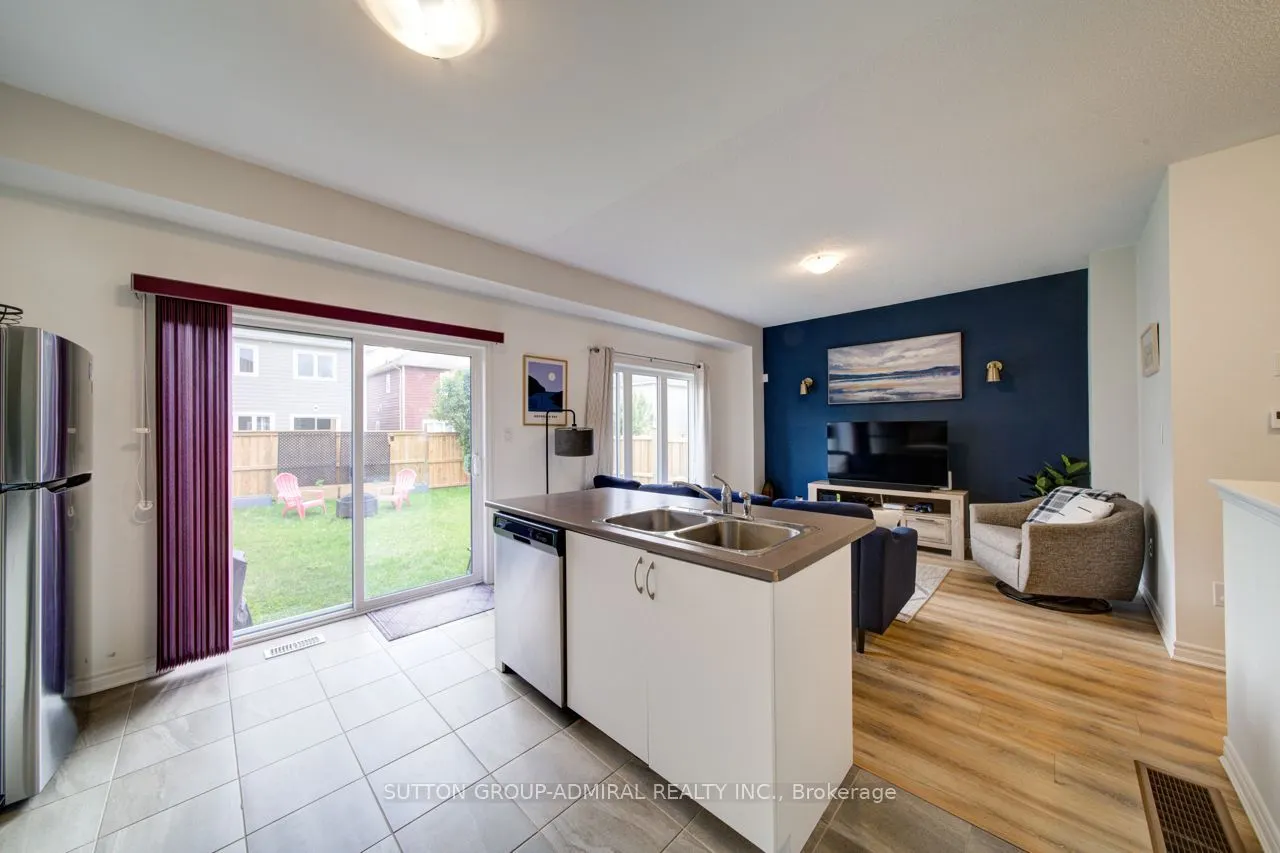 8 Catamaran Drive
