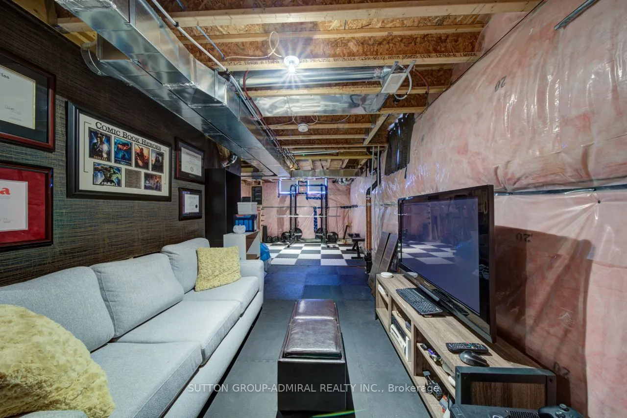 8 Catamaran Drive
