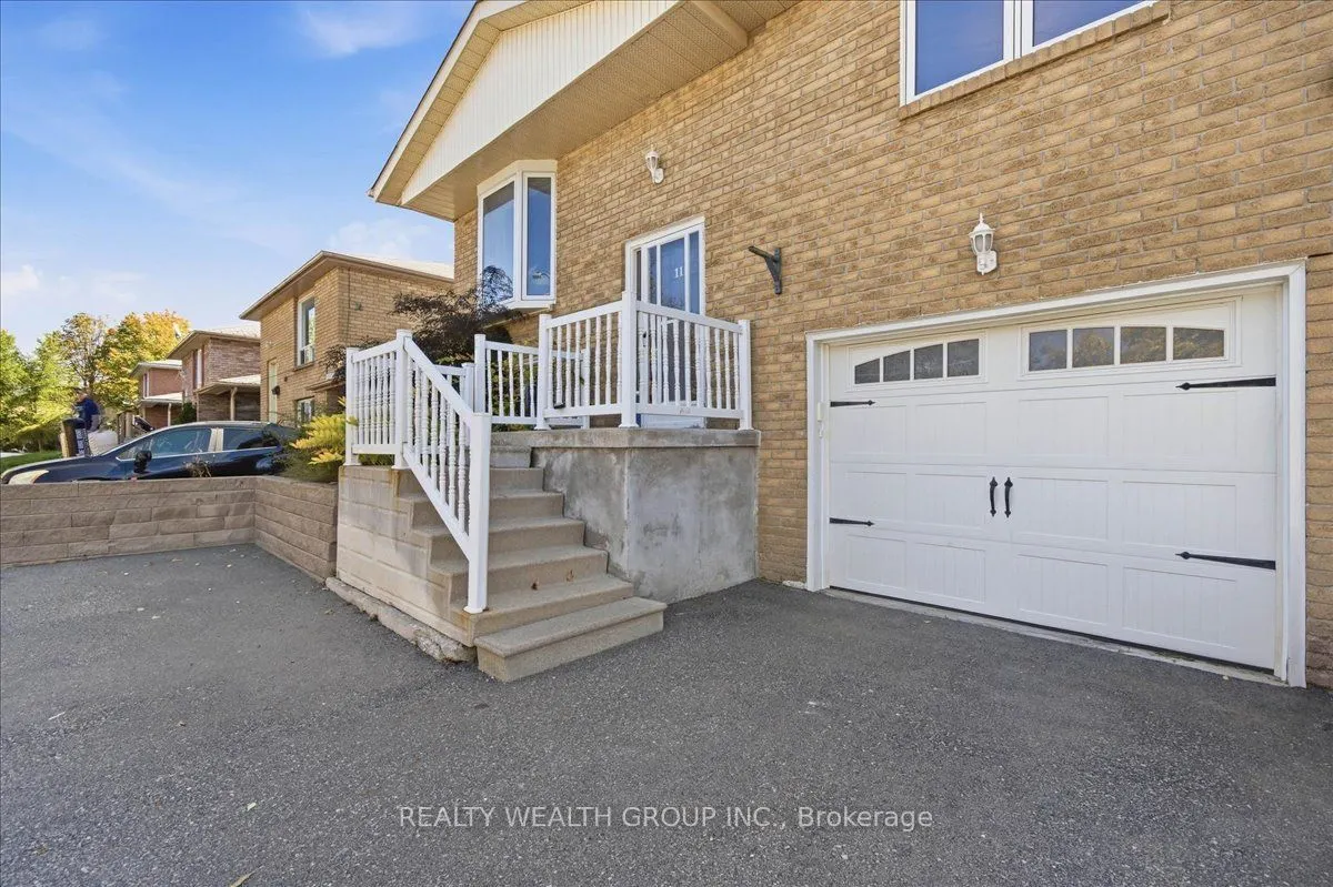 11 BRISTOW Court