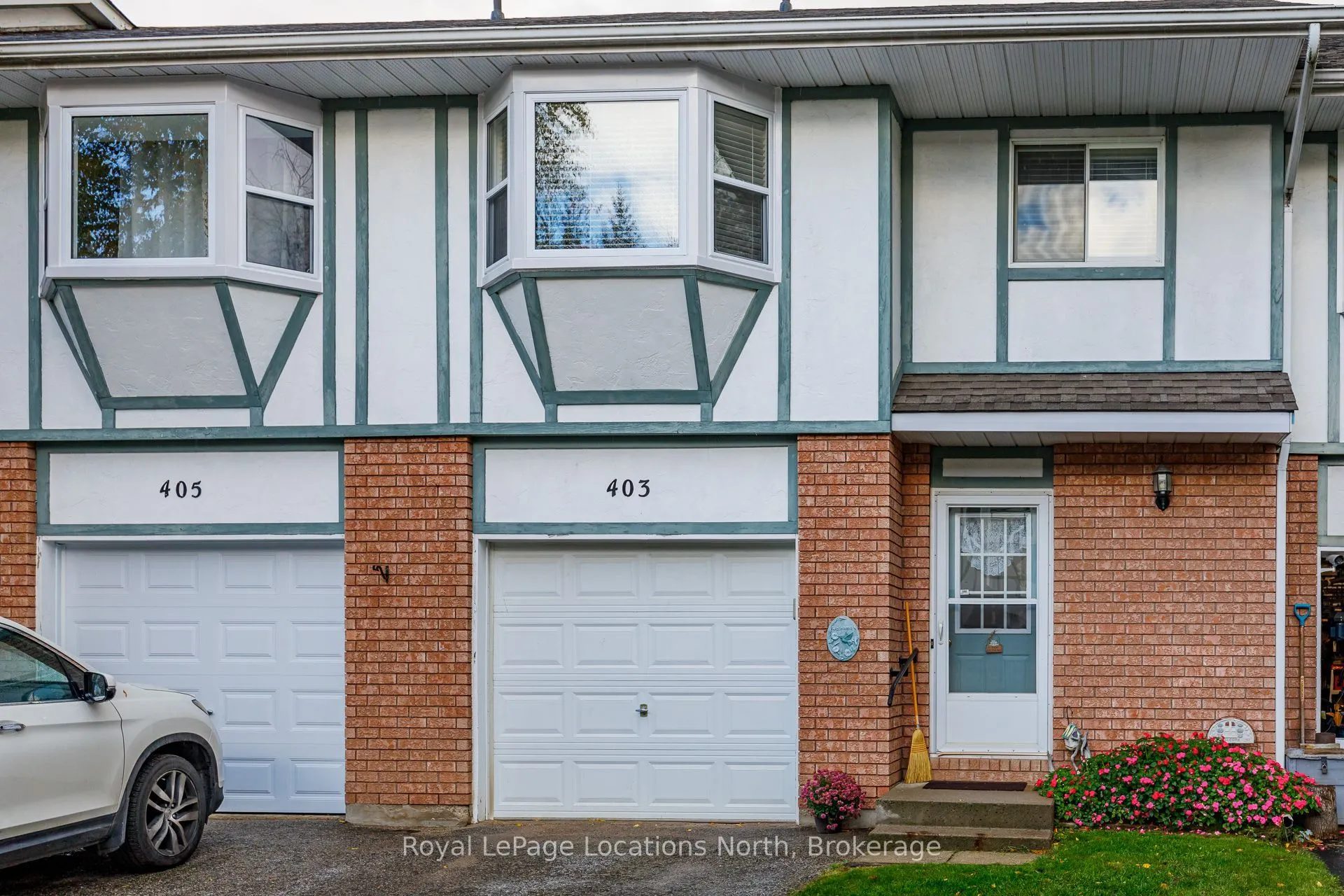 403 Thomas Street S #8