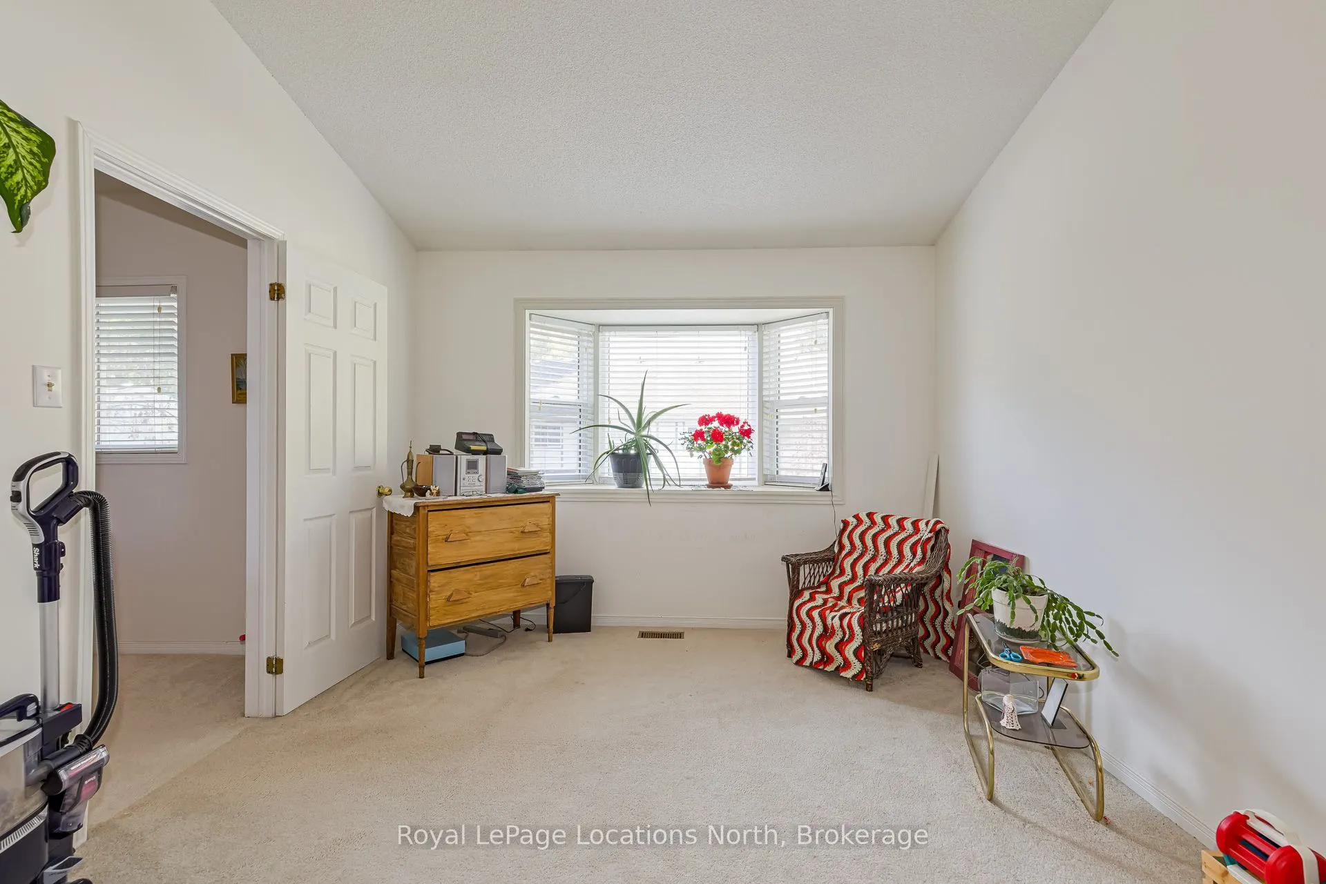 403 Thomas Street S #8