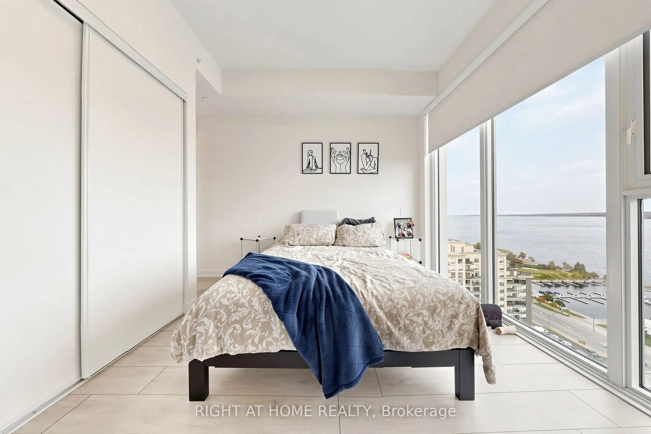 39 Mary Street #1809