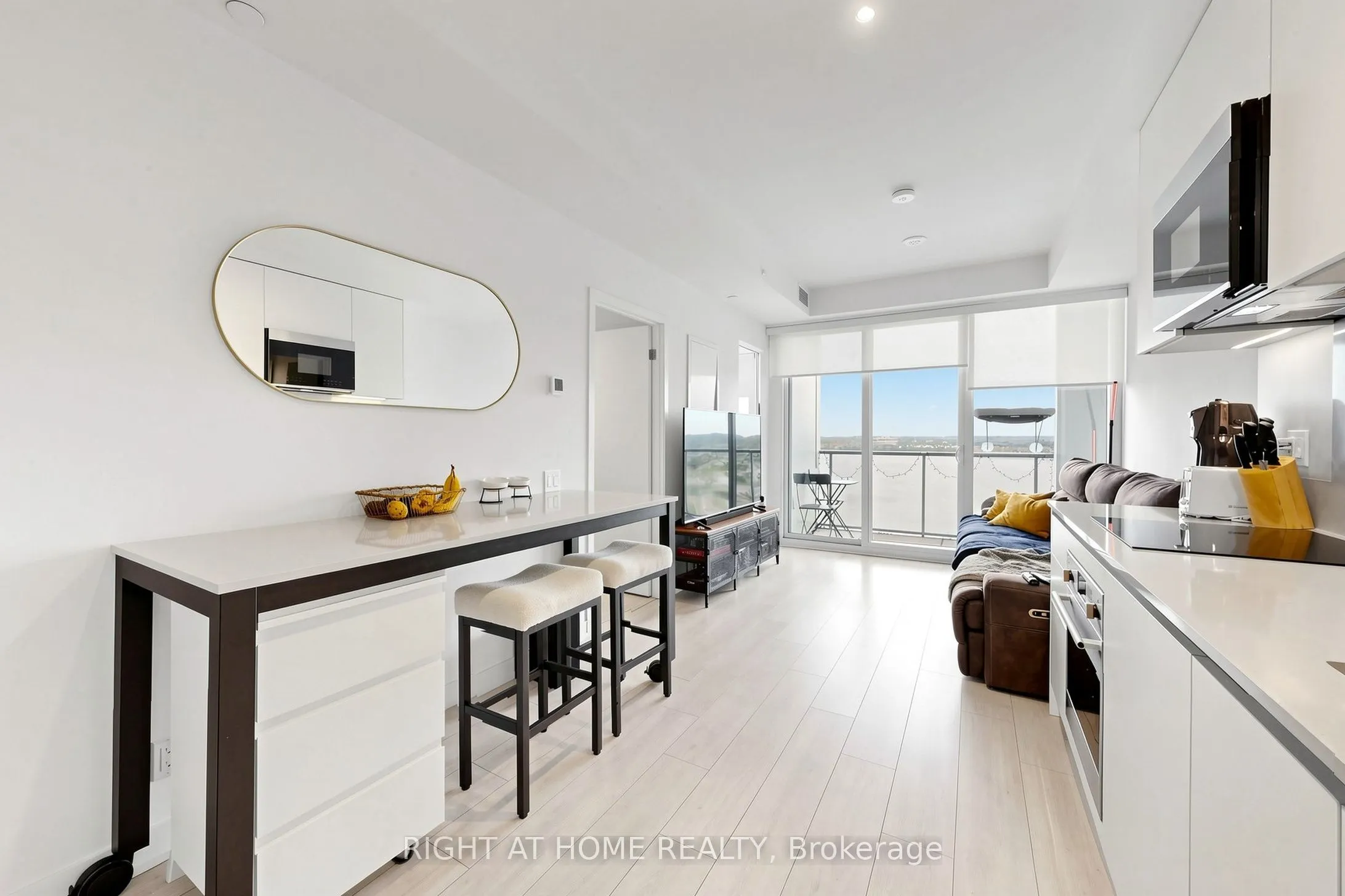 39 Mary Street #1809