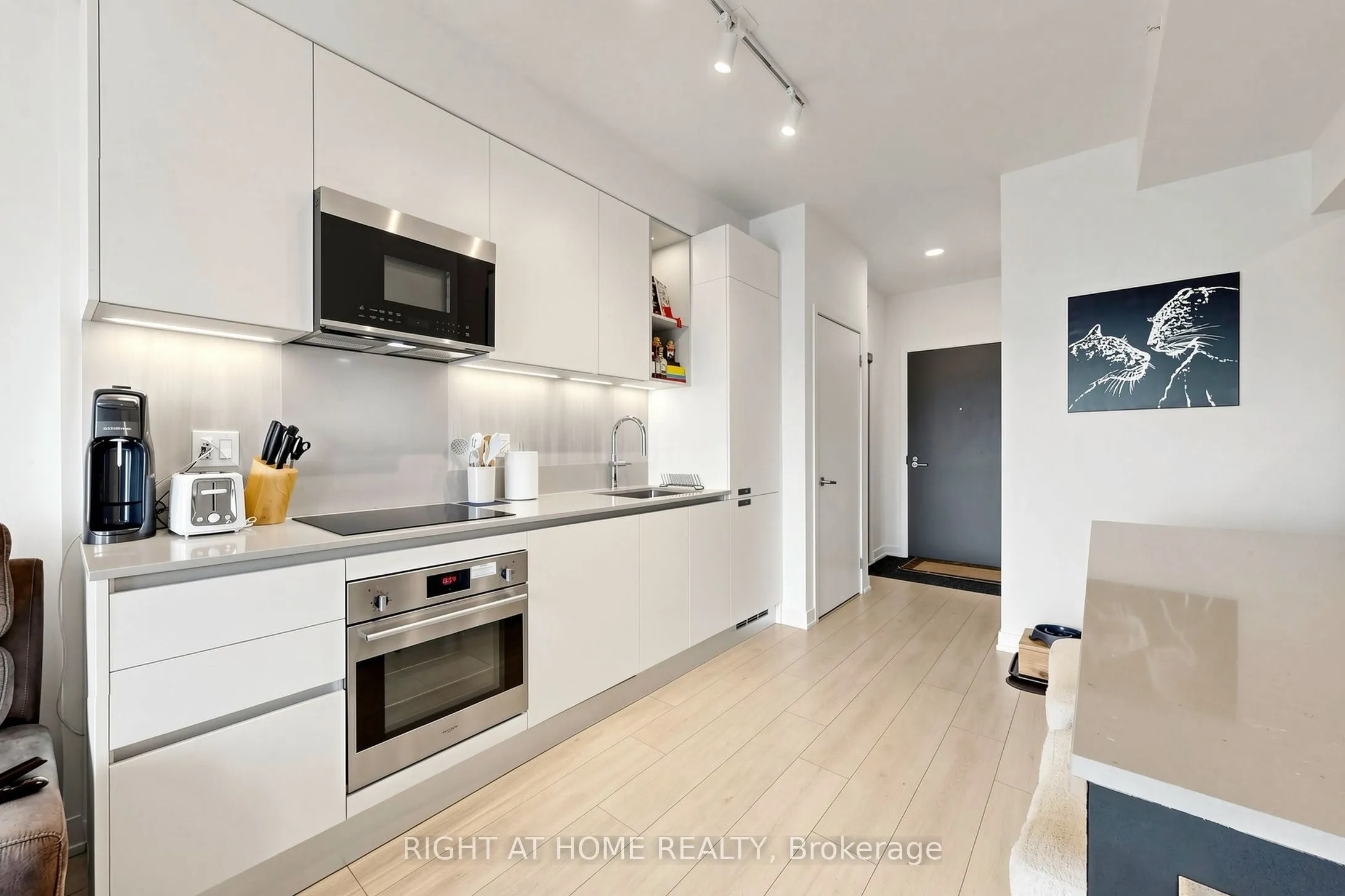 39 Mary Street #1809