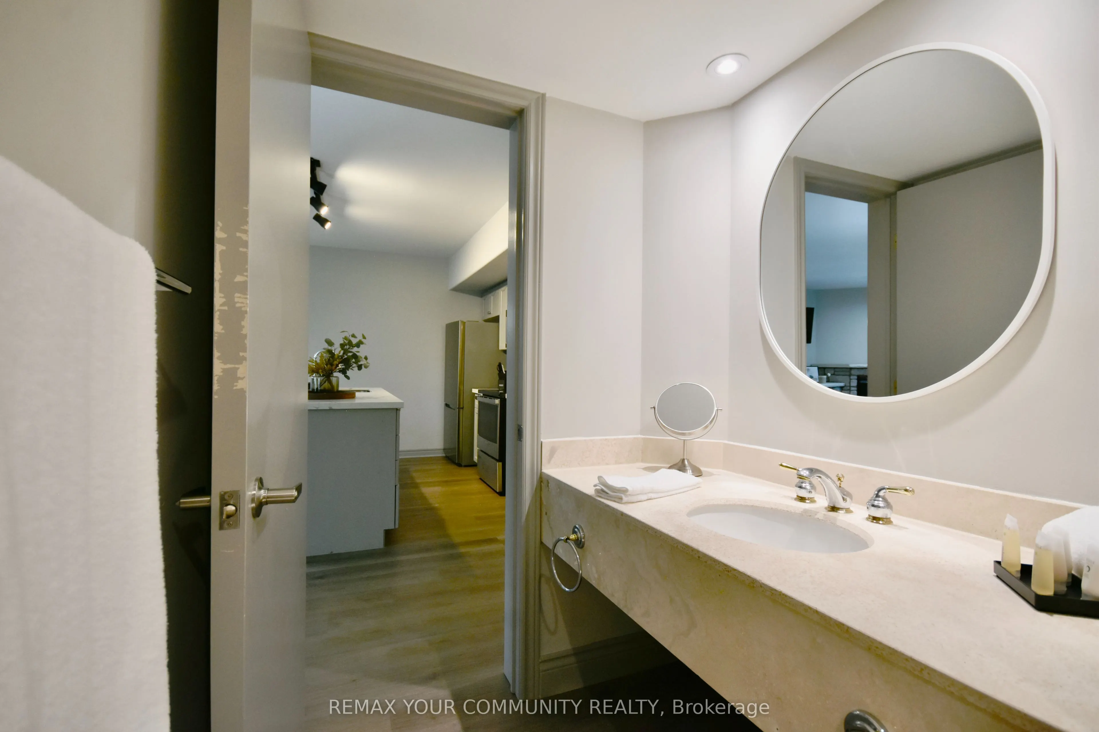 90 Highland Drive #2494/95