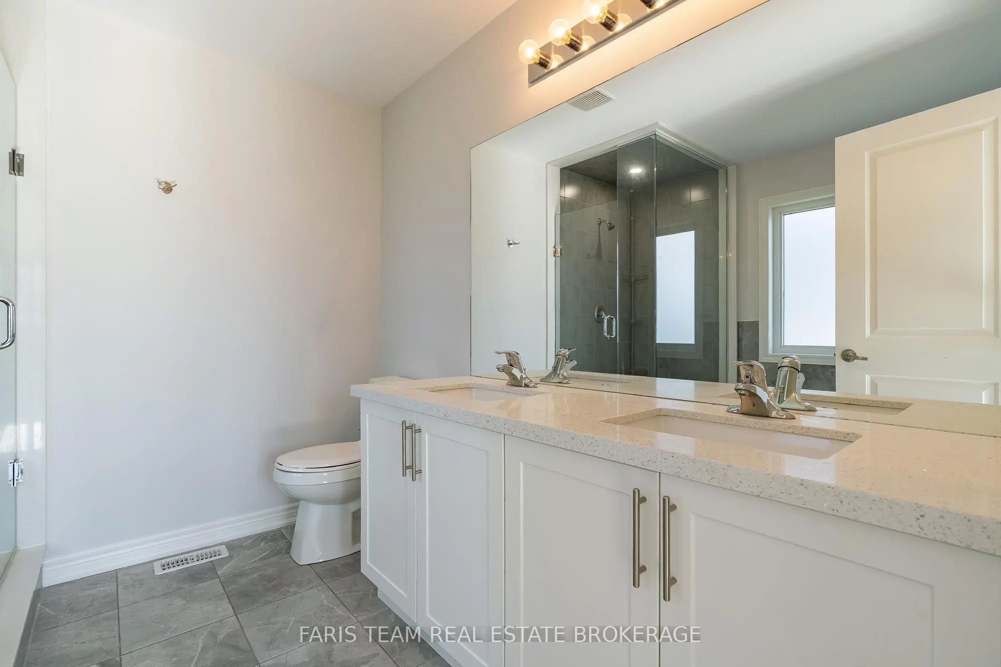 11 Churchlea Mews