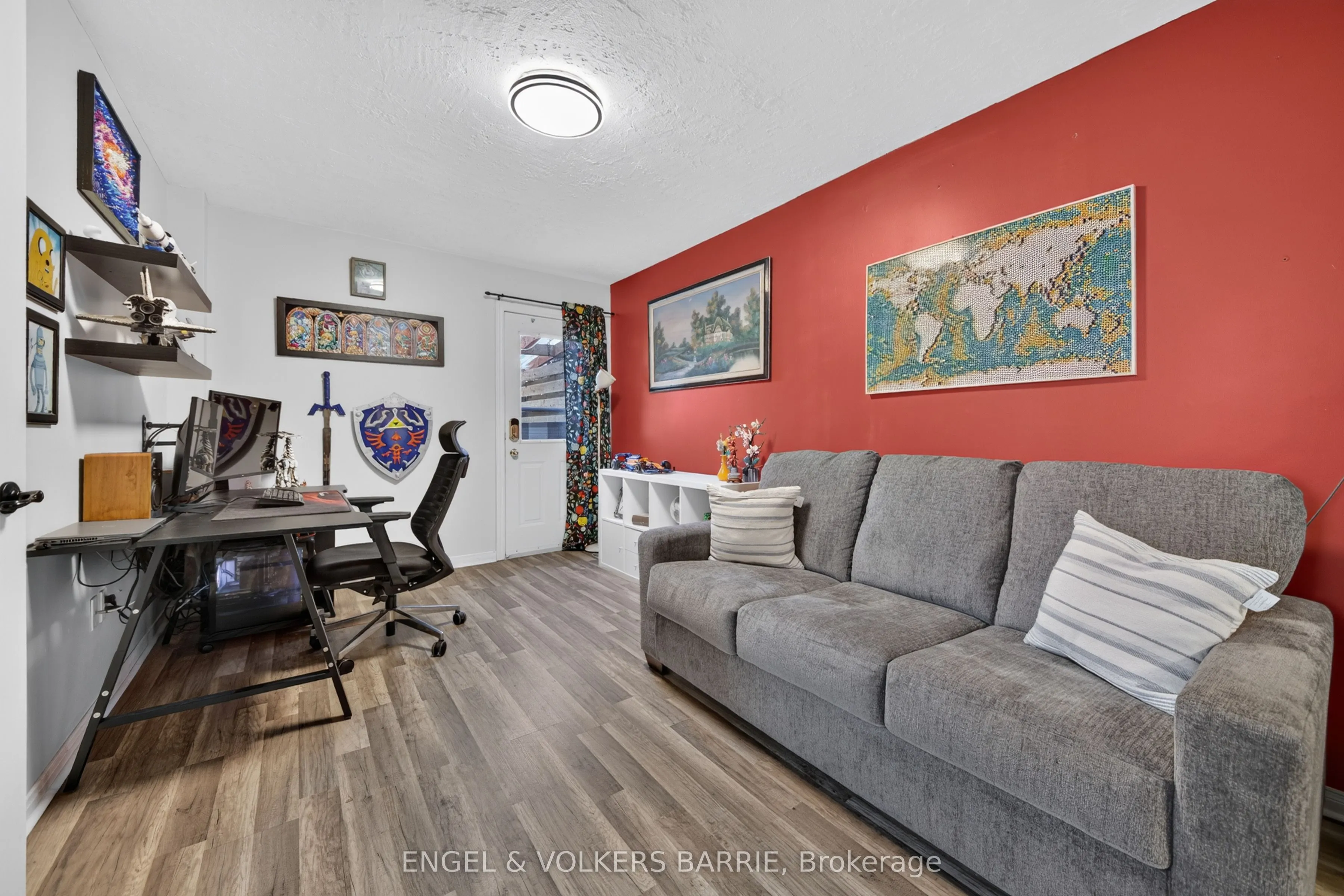 40 Willow Drive