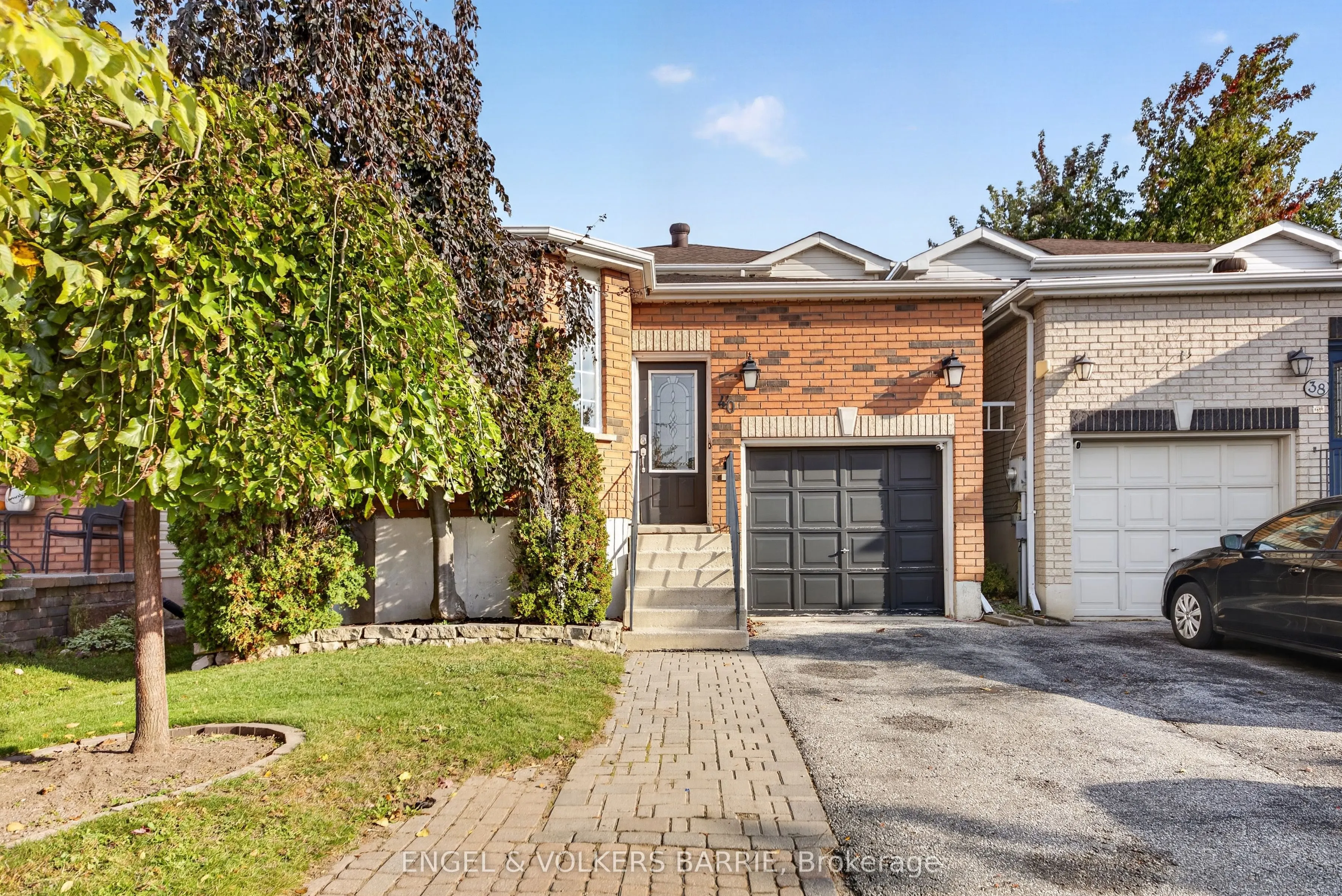 40 Willow Drive