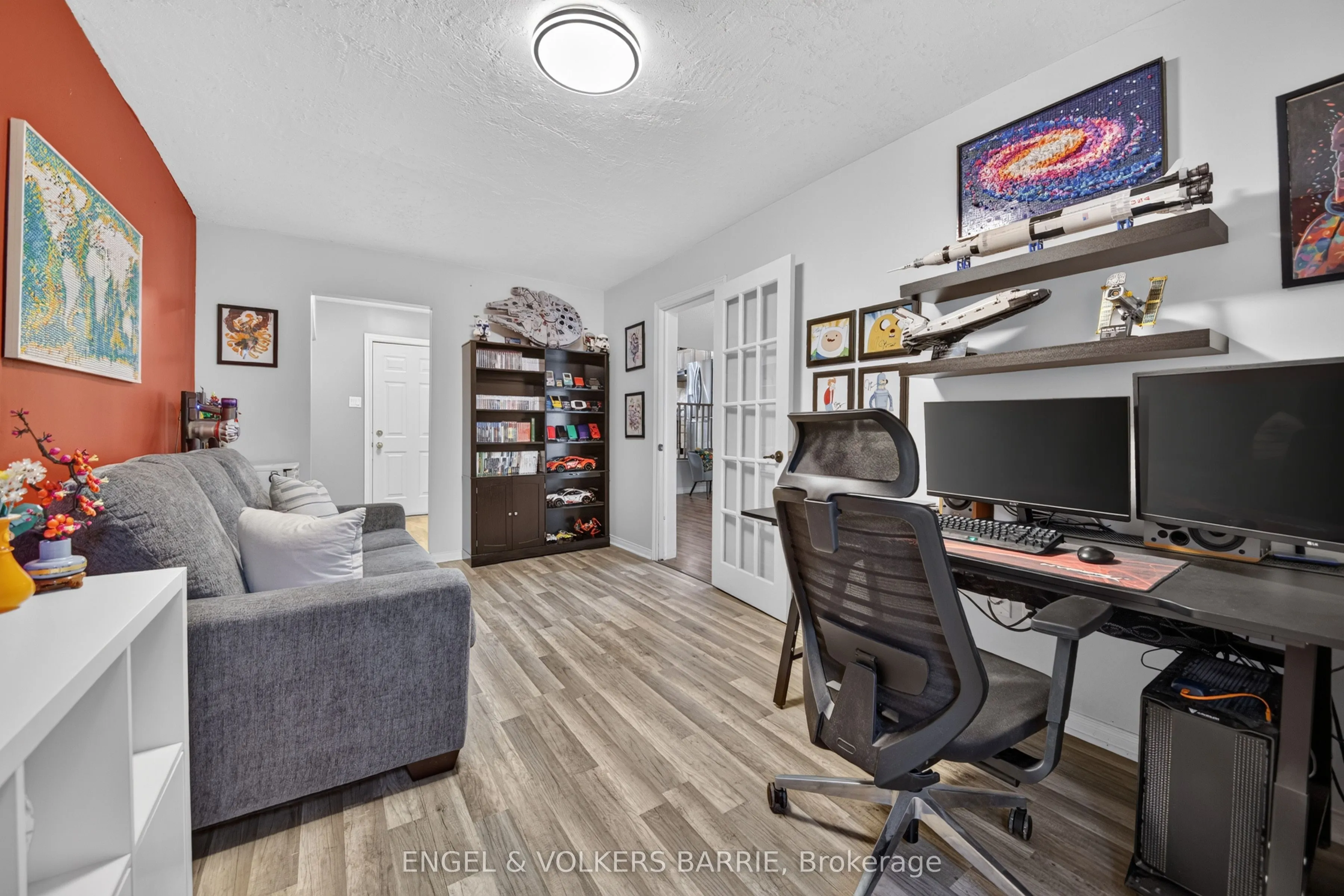 40 Willow Drive