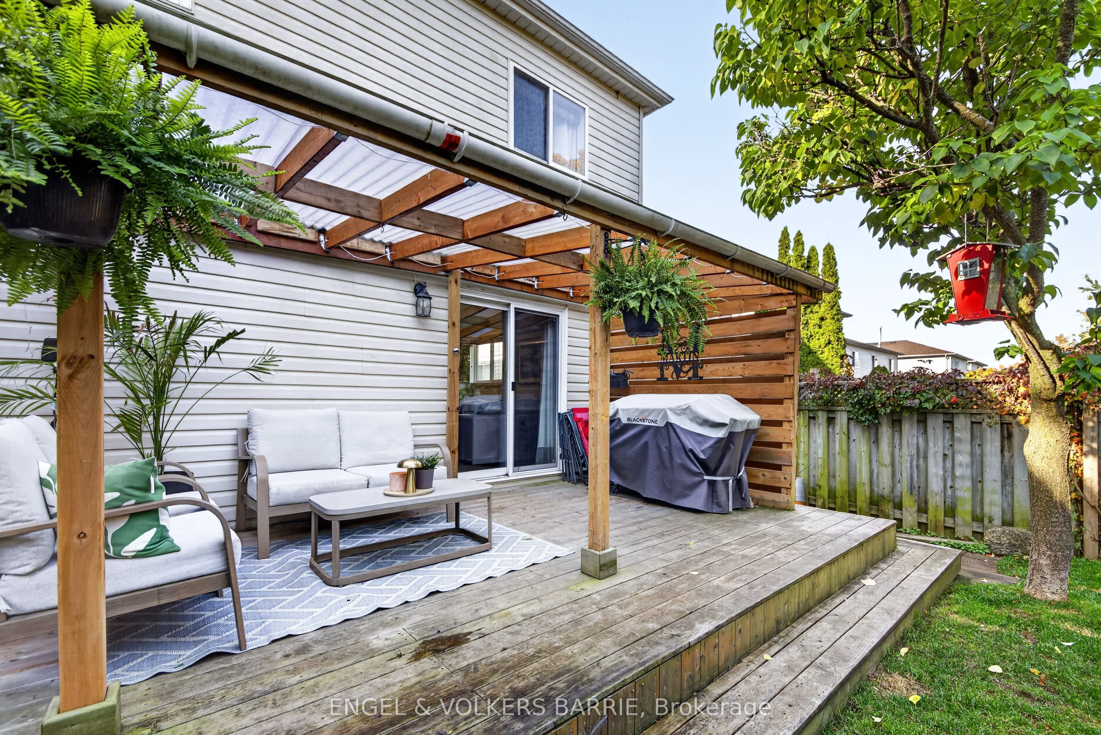 40 Willow Drive