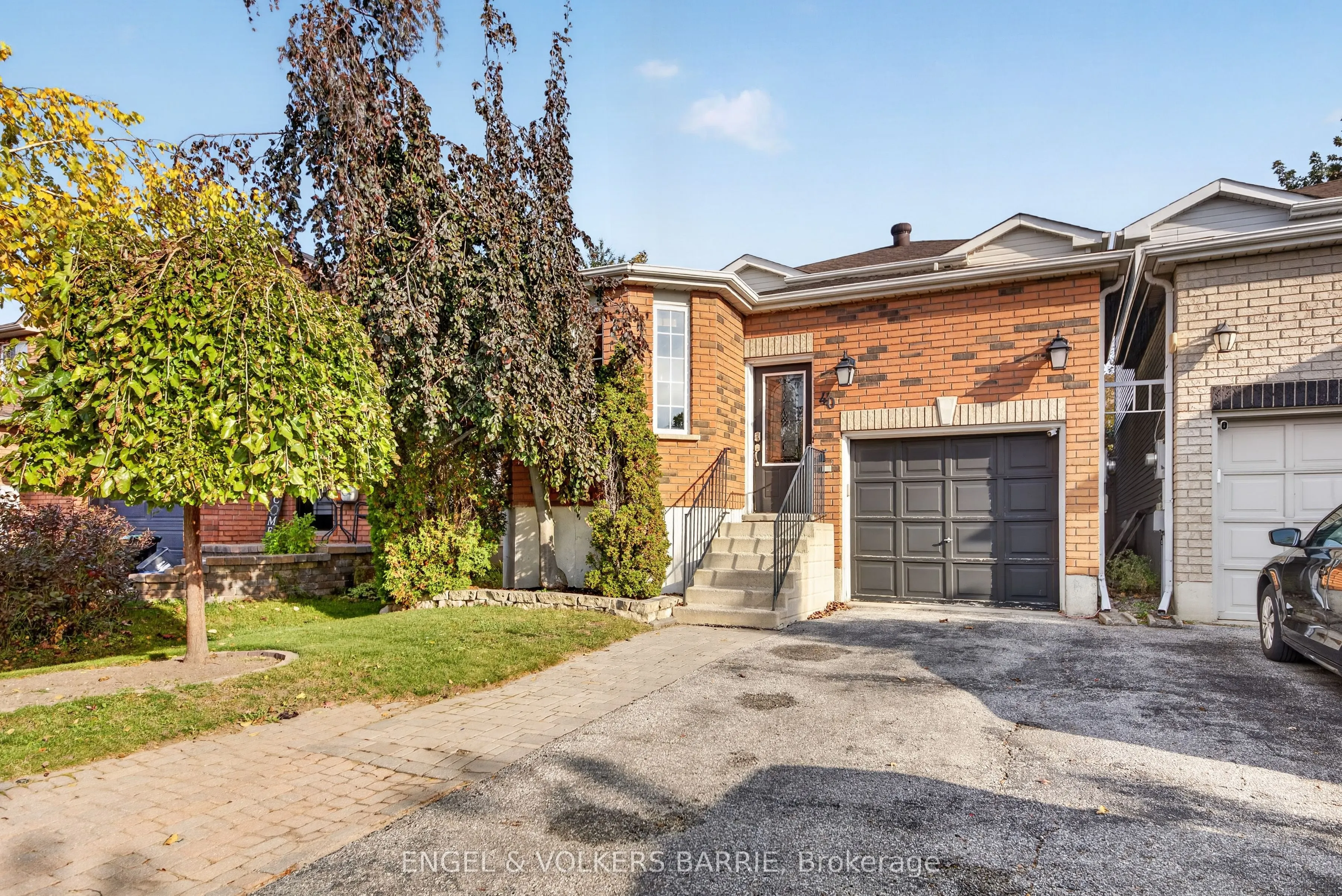 40 Willow Drive