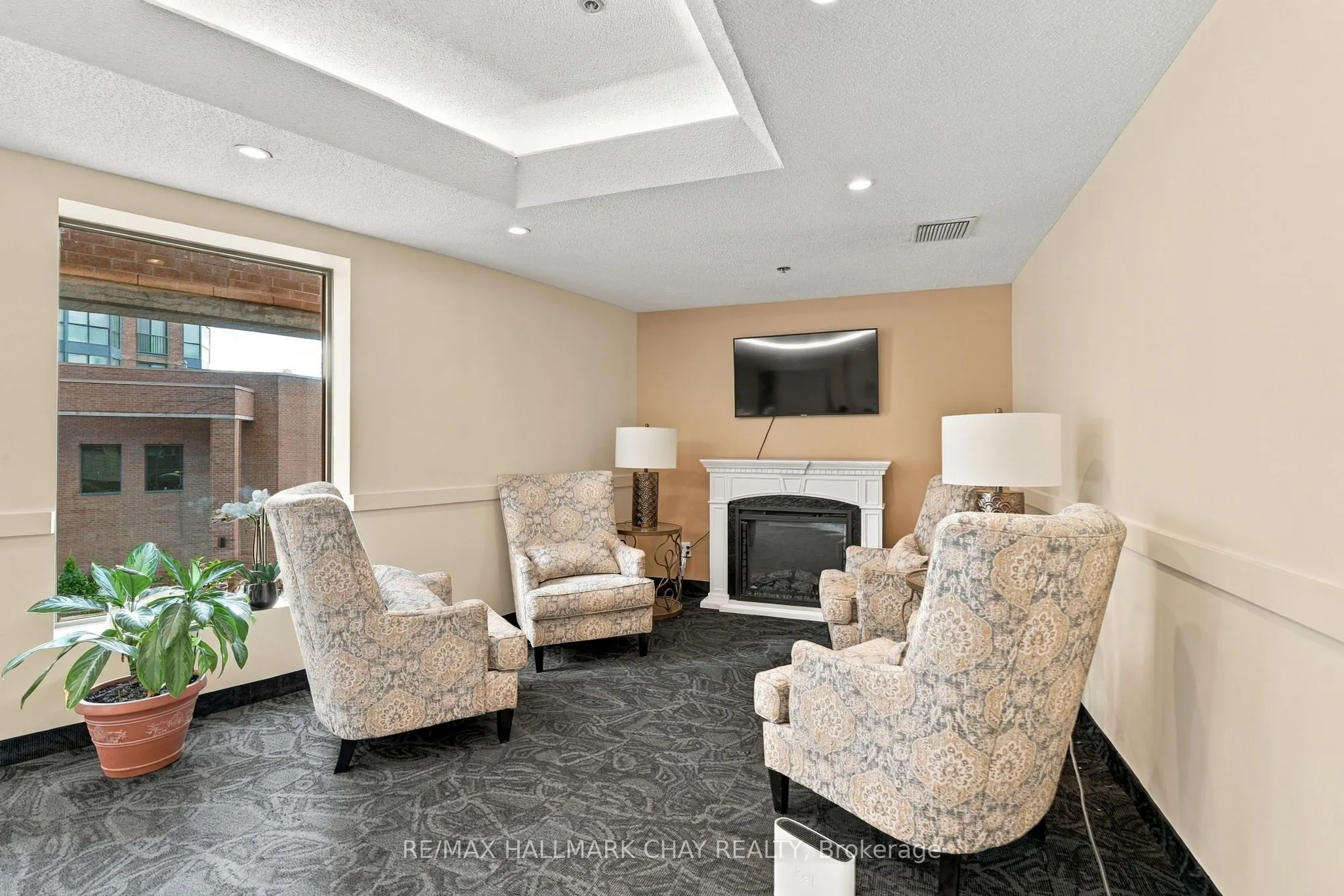 150 Dunlop Street E #710