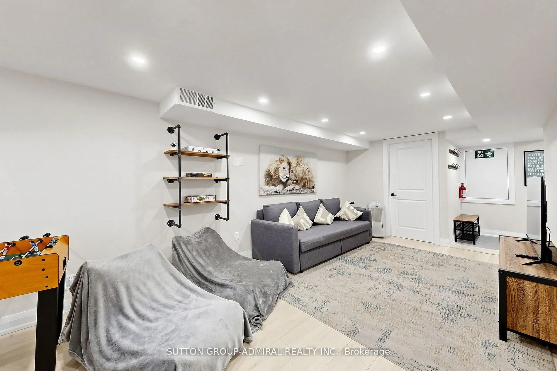 28 Timcourt Drive