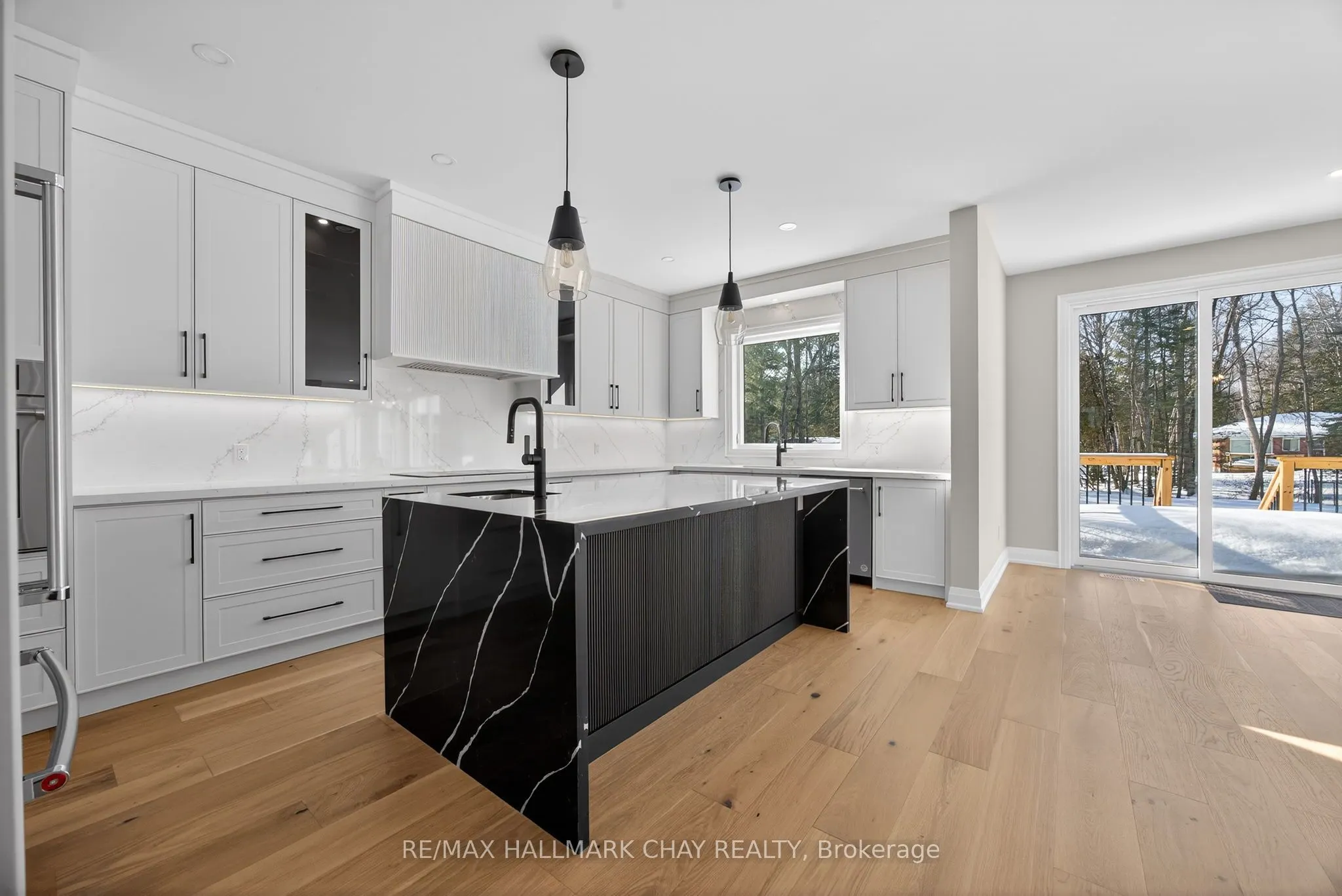 86 37th Street N