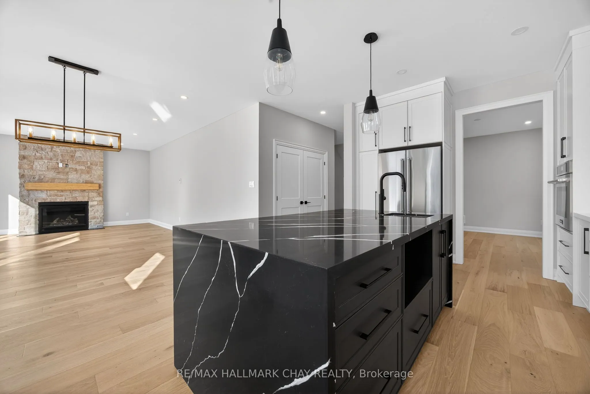86 37th Street N