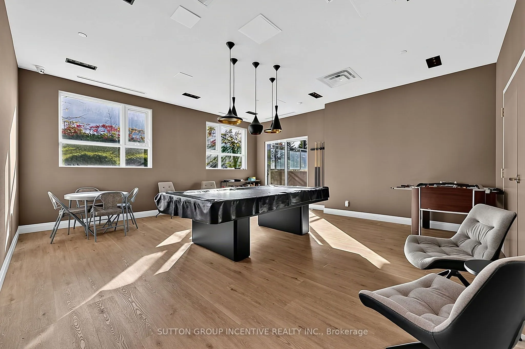 58 Lakeside Terrace #1101