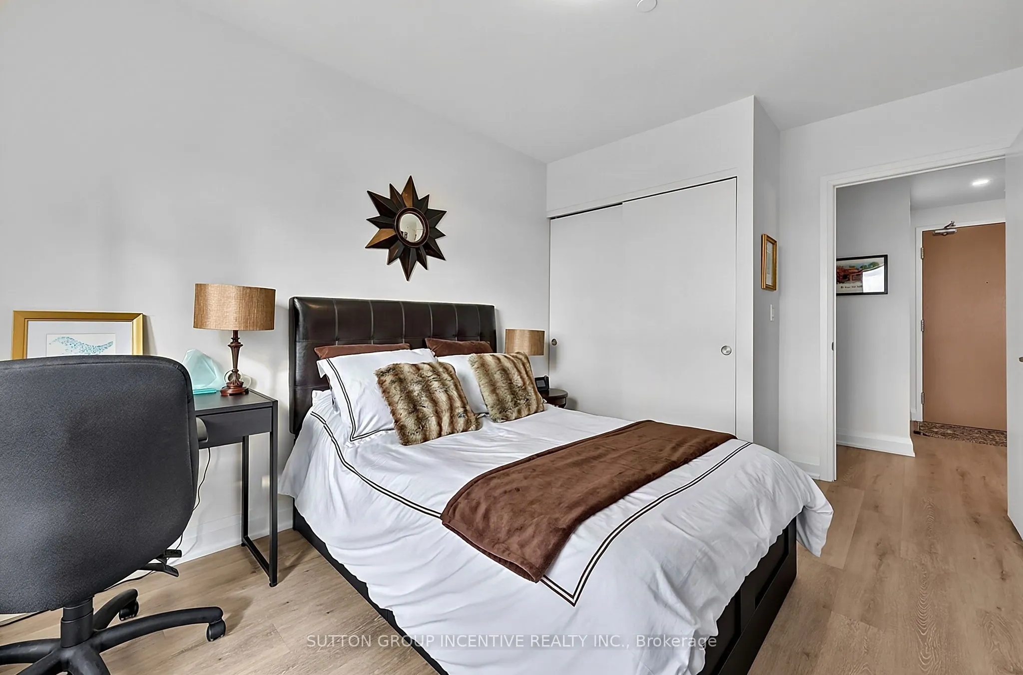 58 Lakeside Terrace #1101